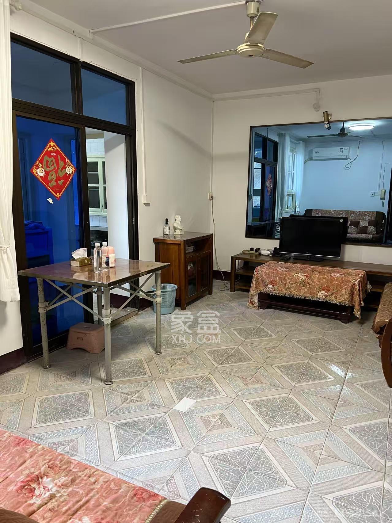 稀土研究院所宿舍 2室2厅1卫 1200.0元/月 稀土研究院所宿舍 2室2厅1卫 1200.0元/月室内图