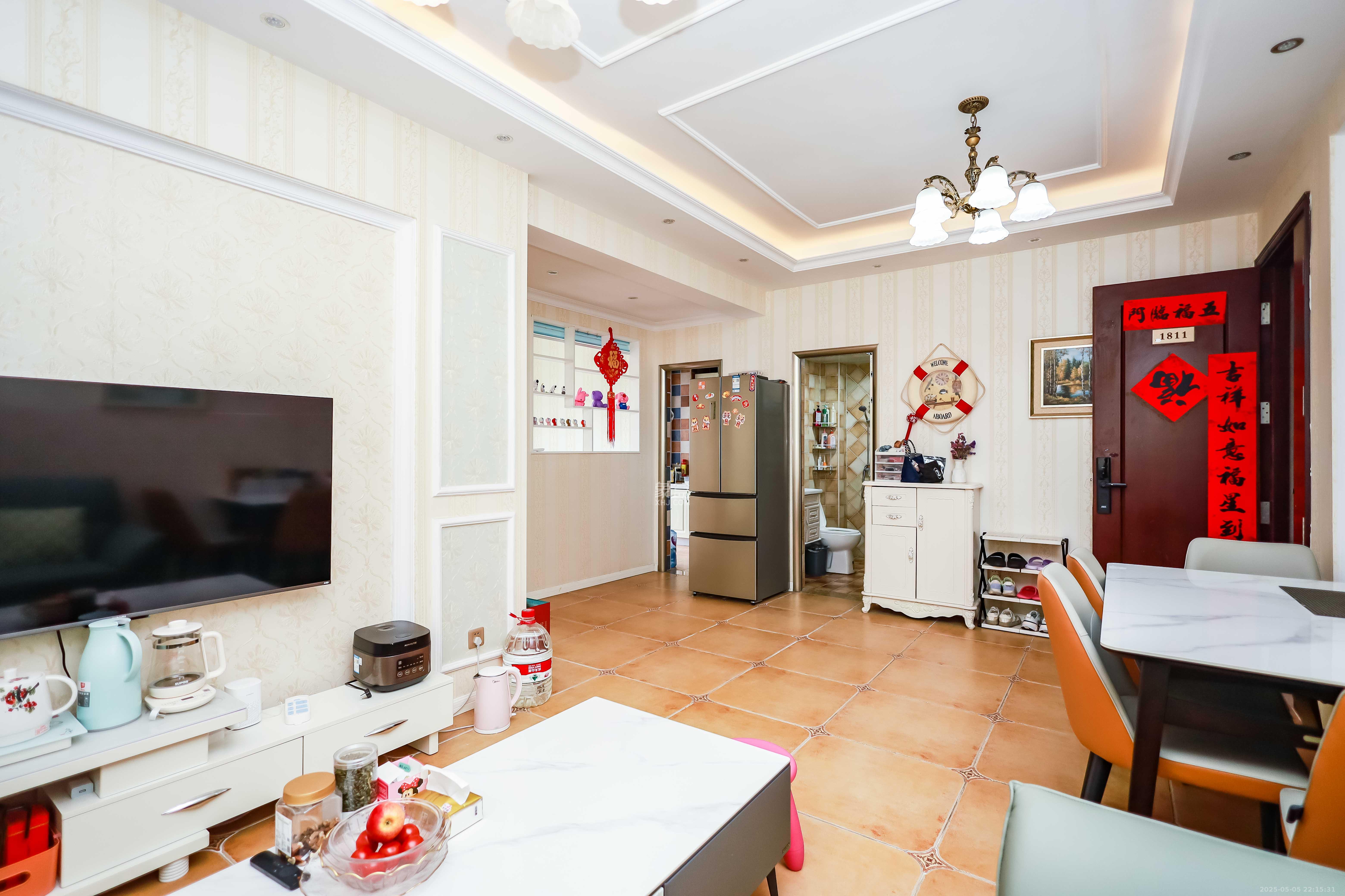 莱茵城  2室2厅1卫    58.0万 莱茵城  2室2厅1卫    58.0万客厅