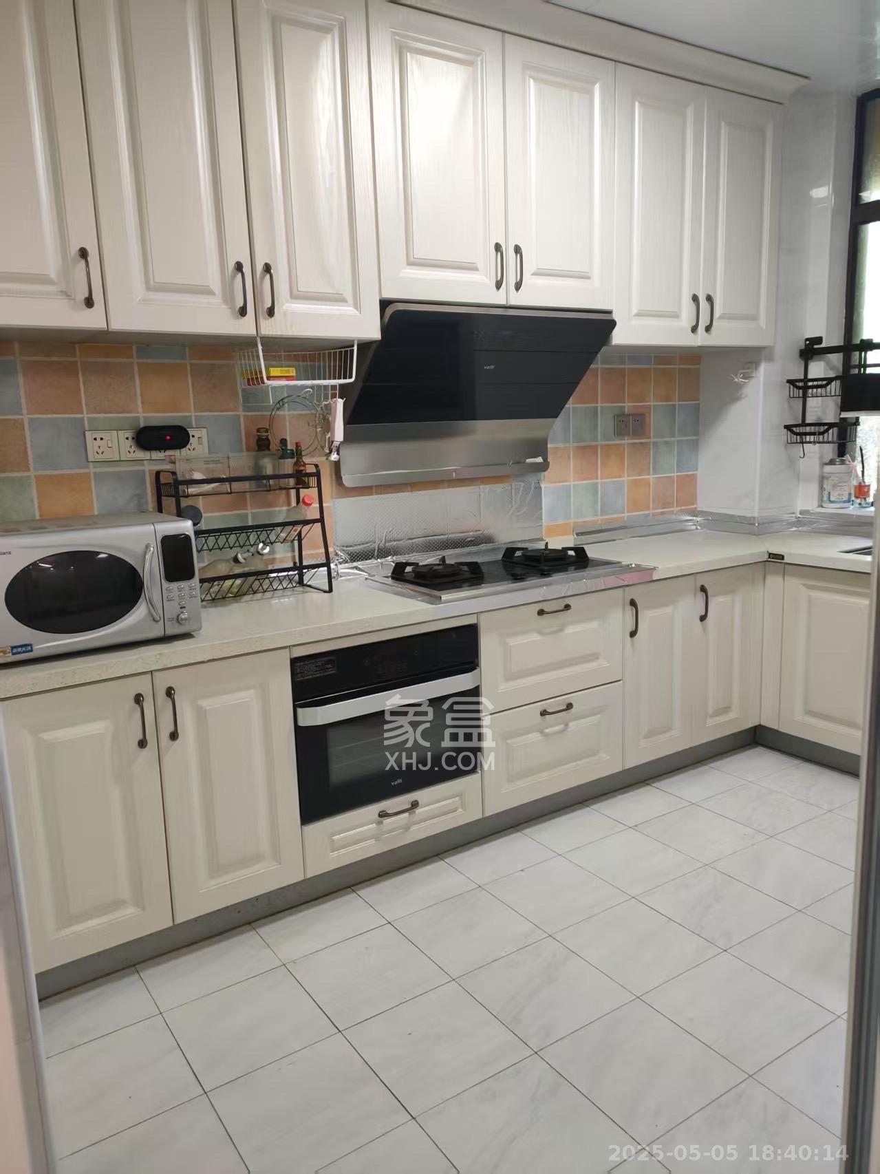 幸福考拉 3室2厅2卫 2600.0元/月 幸福考拉 3室2厅2卫 2600.0元/月室内图