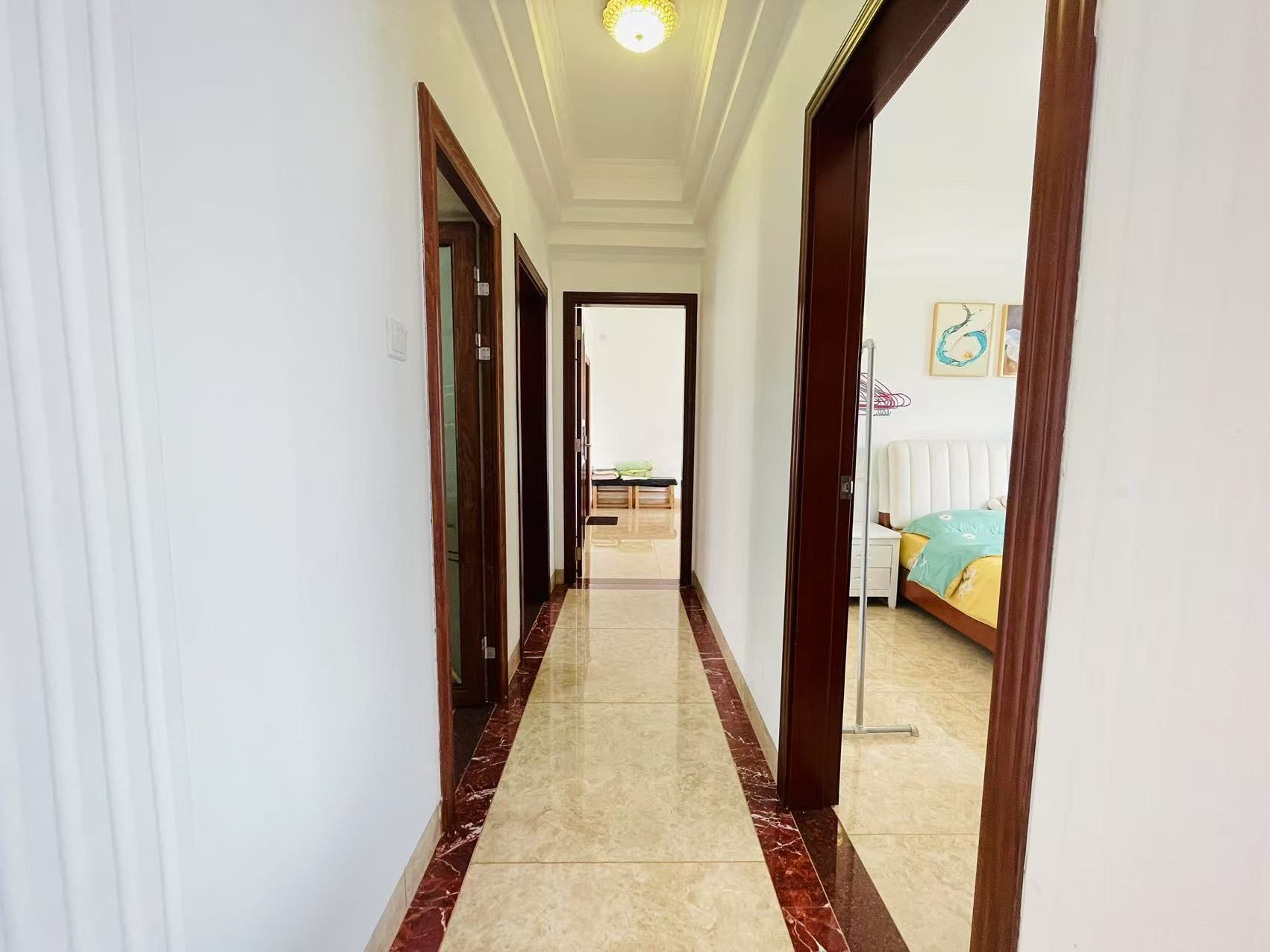 珍珠裕苑二期  3室2厅2卫    210.0万 珍珠裕苑二期  3室2厅2卫    210.0万客厅