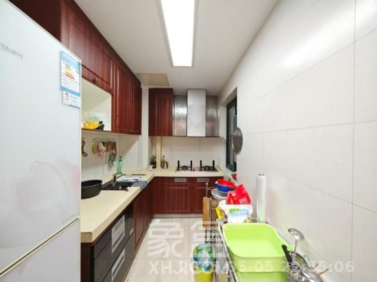 恒大城  1室2厅1卫   2200.00元/月室内图