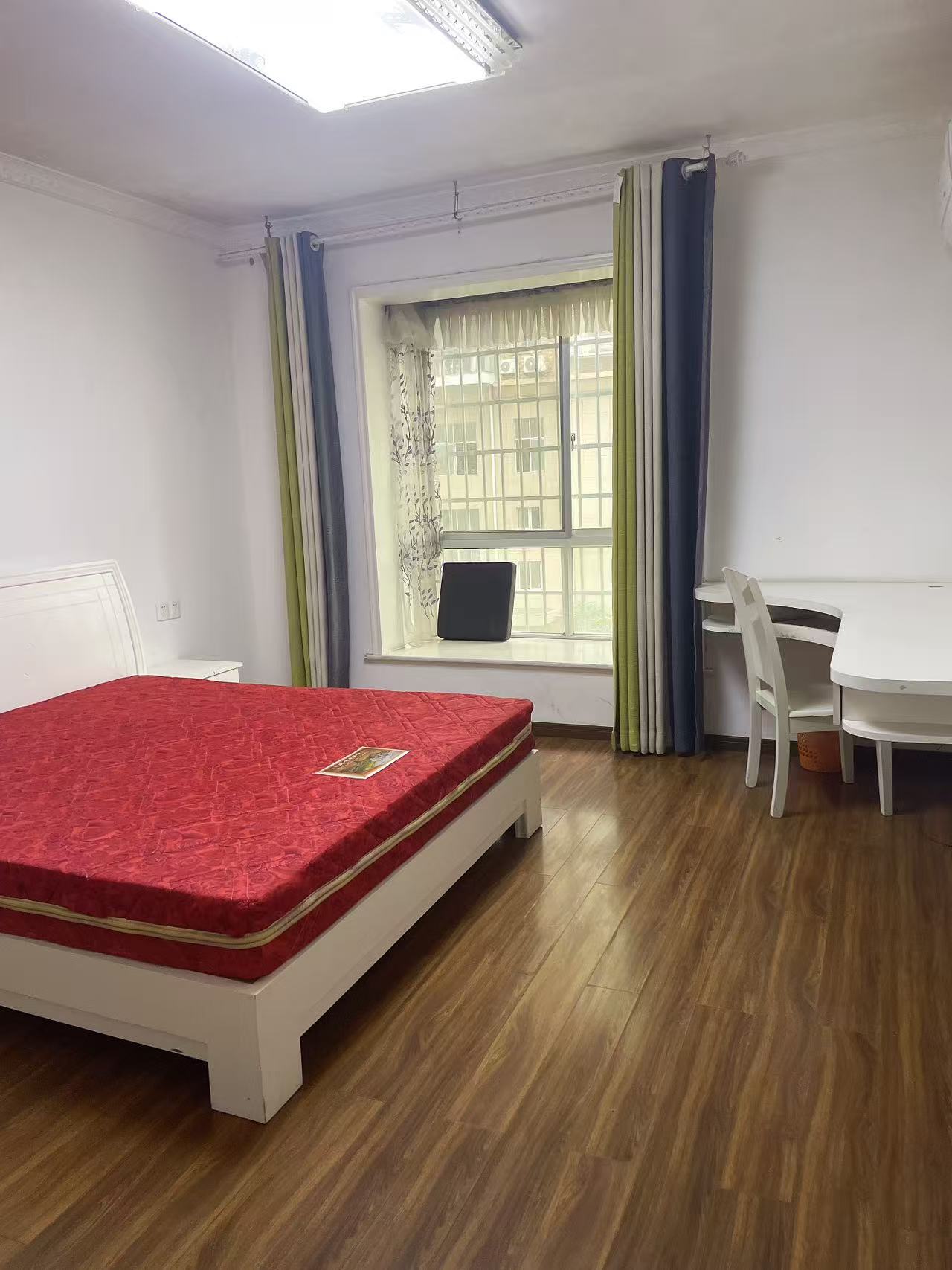 香山红叶 3室2厅2卫 62.8万 香山红叶 3室2厅2卫 62.8万室内图