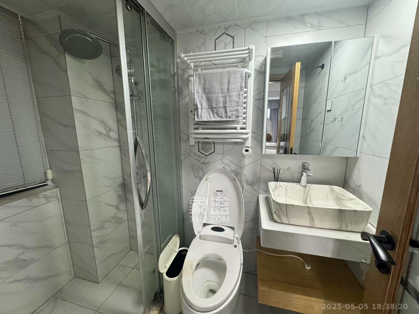 西子湖畔沃府  3室2厅2卫   3600.00元/月室内图