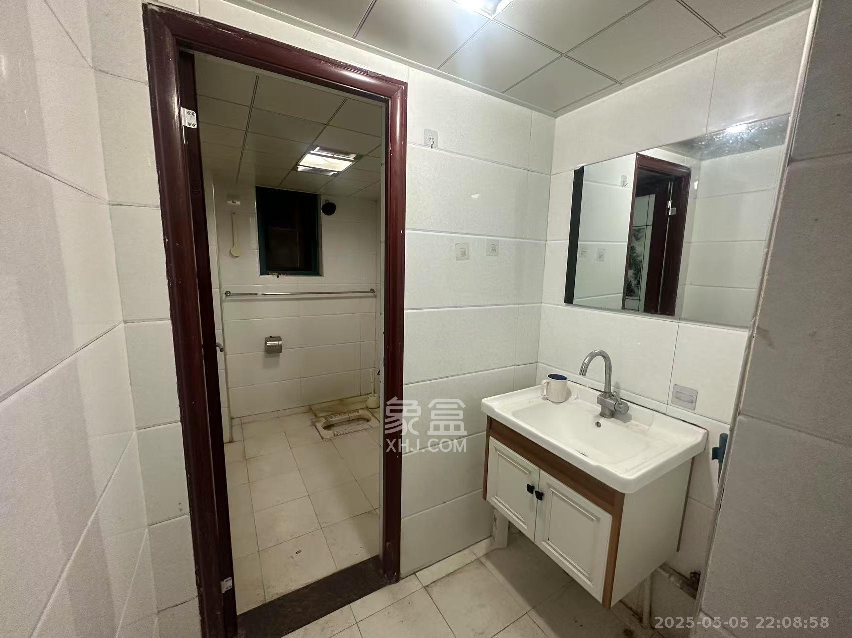 东玺门  2室1厅1卫   2500.00元/月室内图