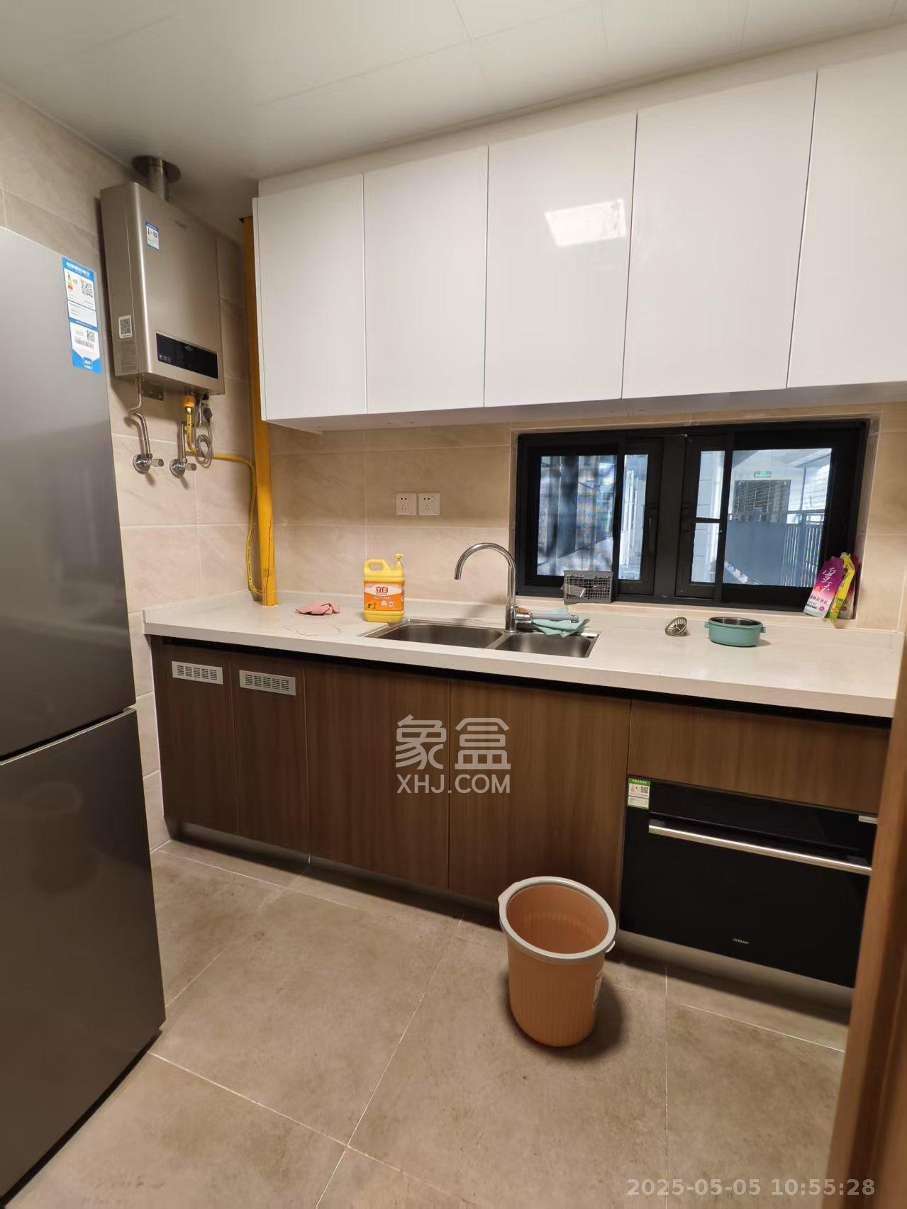 保利恒伟时光印象  4室2厅2卫   2800.00元/月室内图