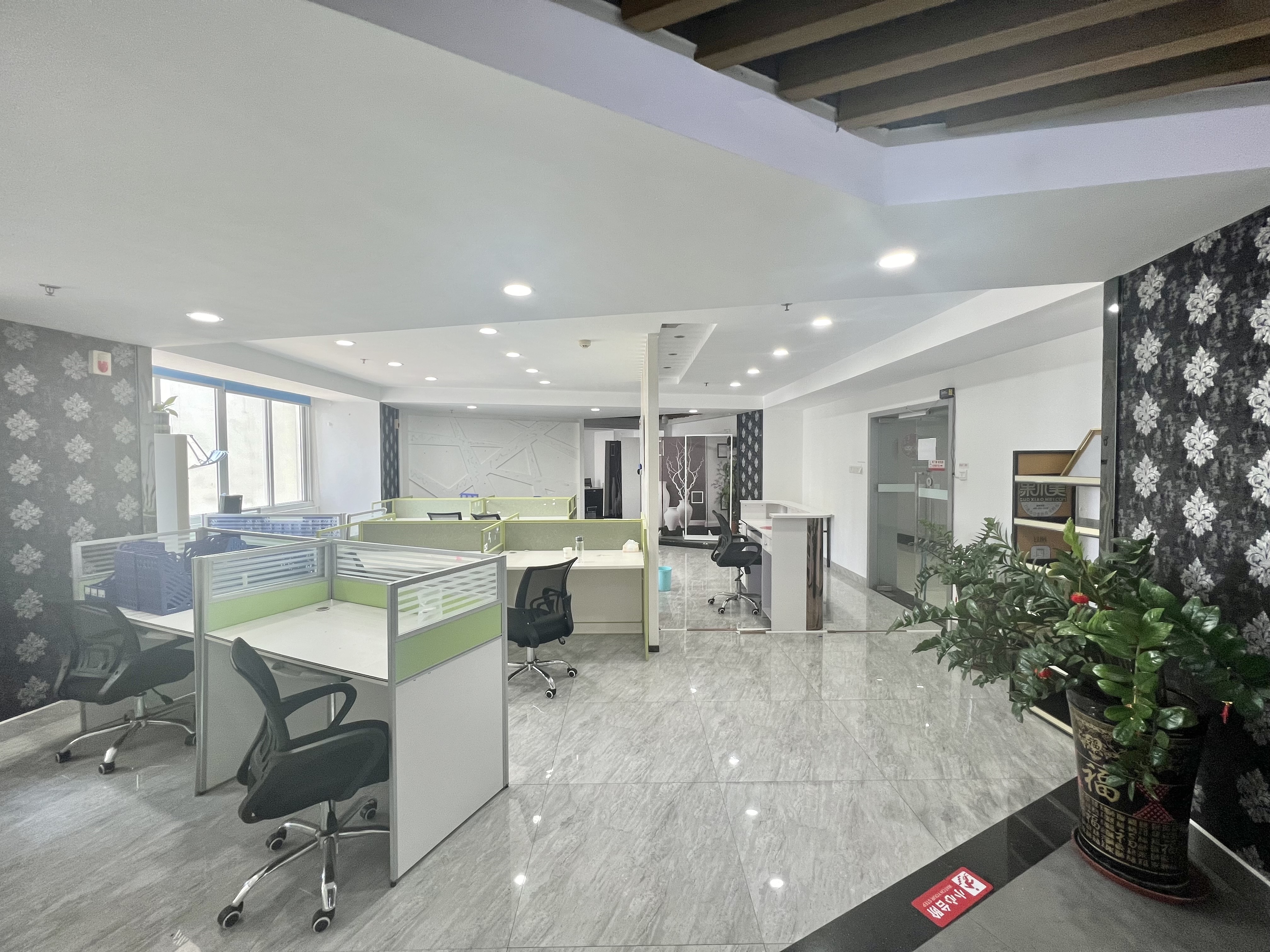 北京大厦 1室0厅0卫 8000.0元/月 北京大厦 1室0厅0卫 8000.0元/月室内图