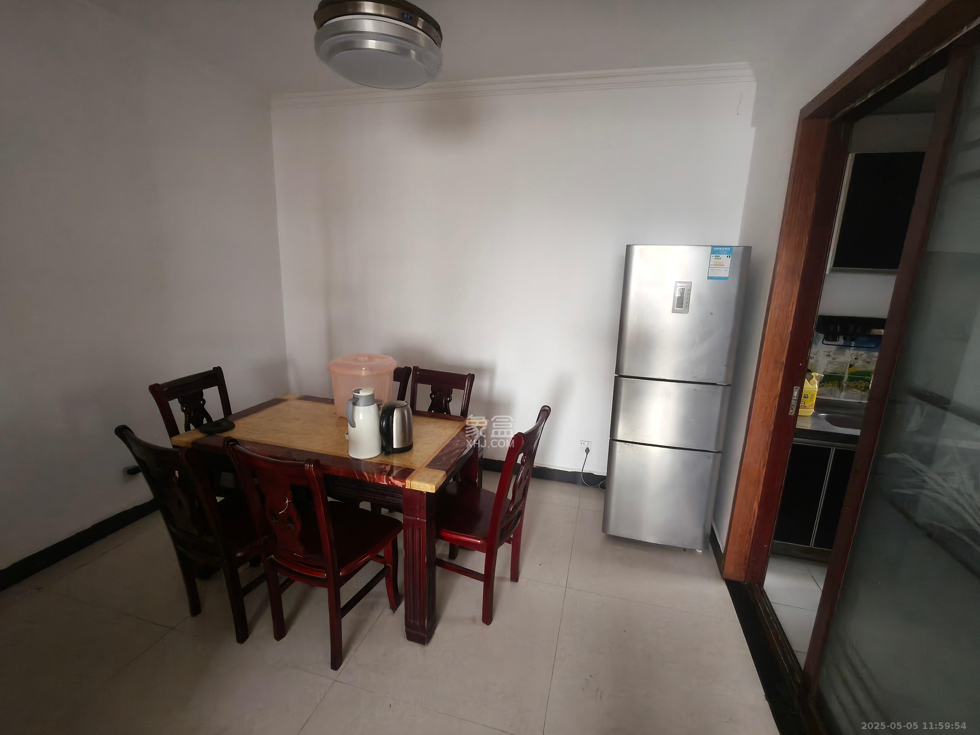 华天LOHO小镇  3室2厅2卫    1600.0元/月室内图