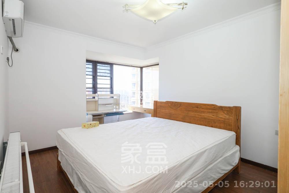 保利麓谷林语F区  3室2厅1卫   2680.00元/月室内图