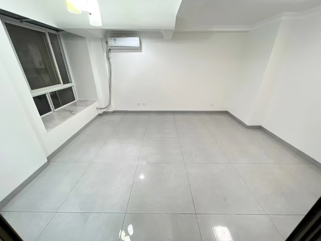 华贸大厦(华贸花苑) 1室0厅1卫 33.0万 华贸大厦(华贸花苑) 1室0厅1卫 33.0万客厅