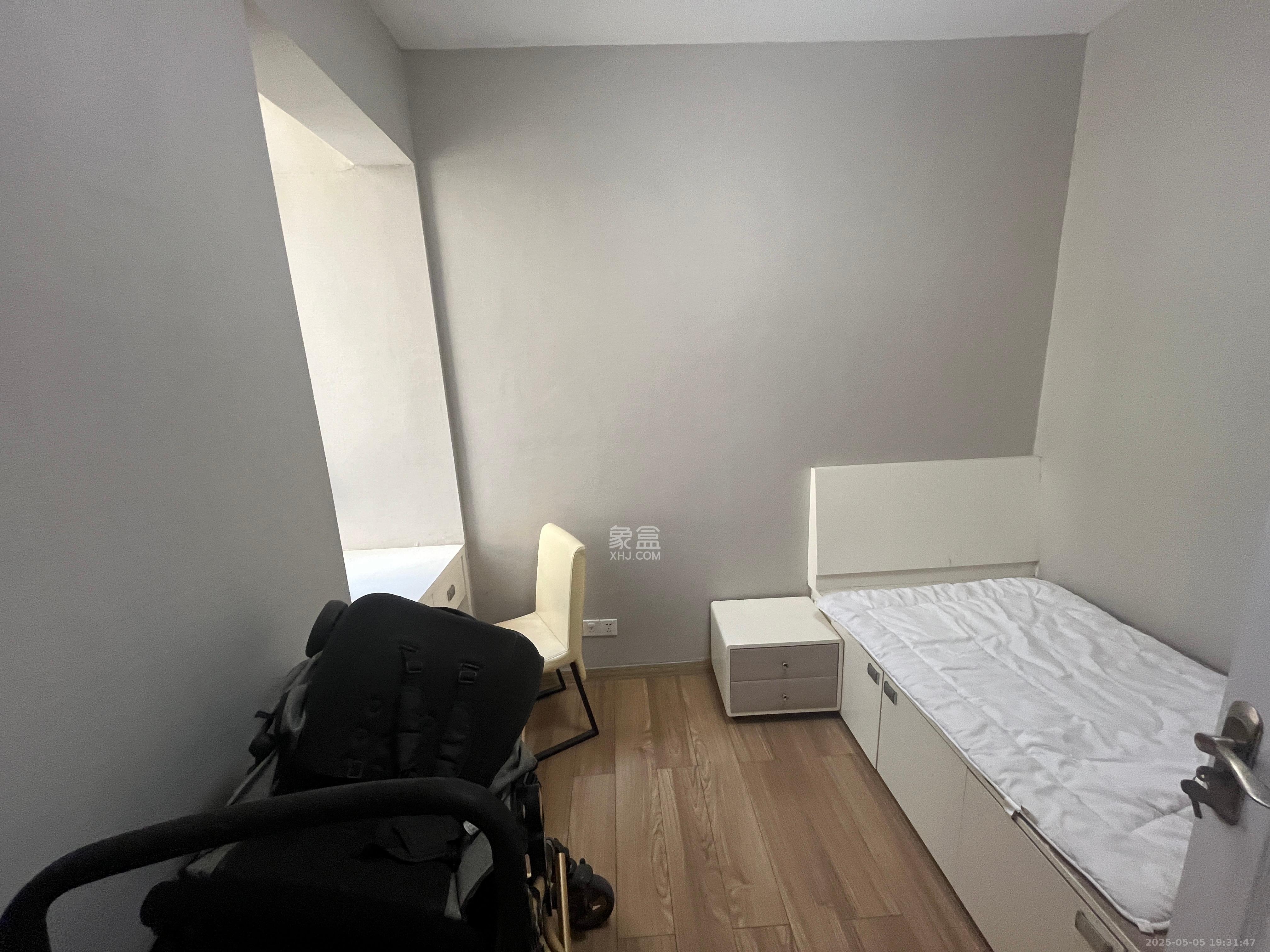 恒大绿洲 1室2厅1卫 3200.0元/月 恒大绿洲 1室2厅1卫 3200.0元/月室内图