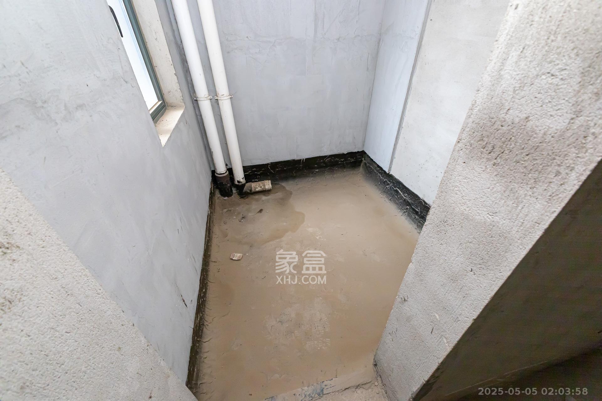 金湘苑(星澜之悦) 4室2厅2卫 85.0万 金湘苑(星澜之悦) 4室2厅2卫 85.0万卫生间