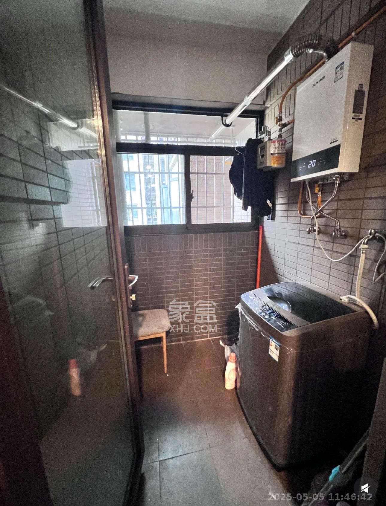 时代倾城四期  2室2厅1卫   2000.00元/月室内图