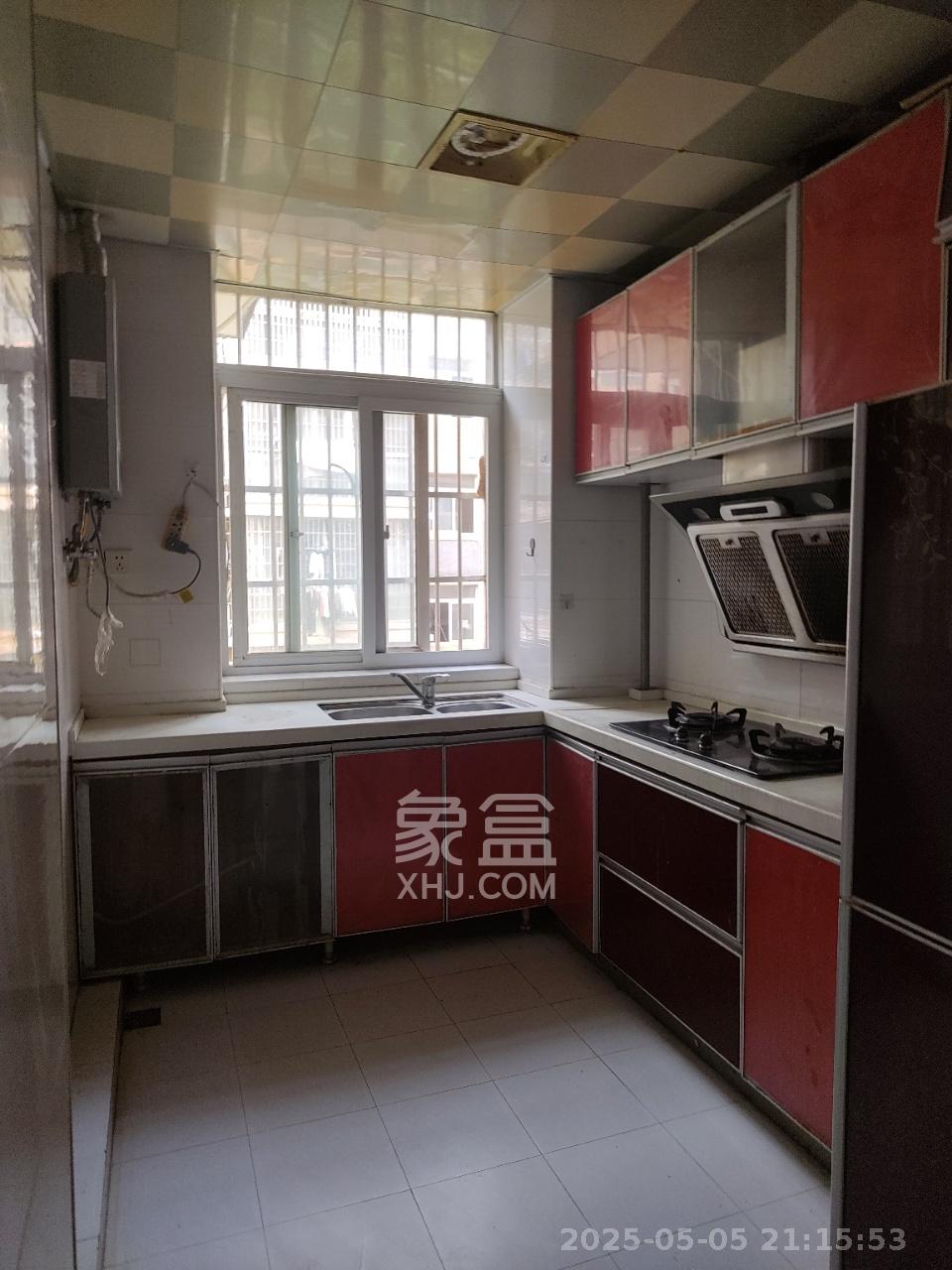鄱阳小区  1室2厅2卫    1400.0元/月室内图