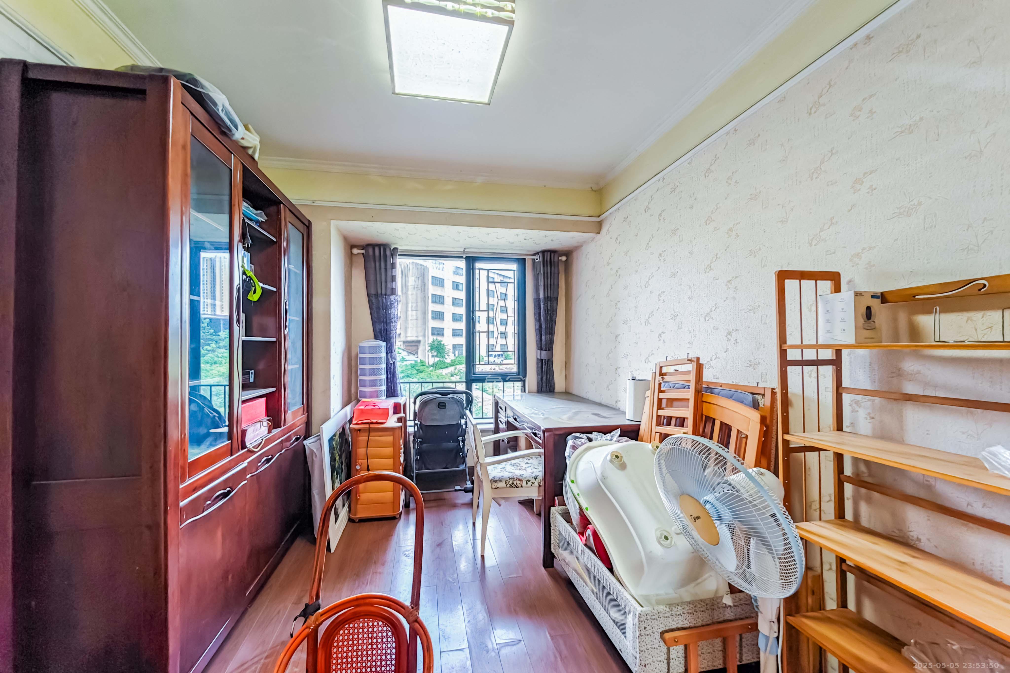 万科金域华府三四期 4室2厅2卫 126.0万 万科金域华府三四期 4室2厅2卫 126.0万卧室