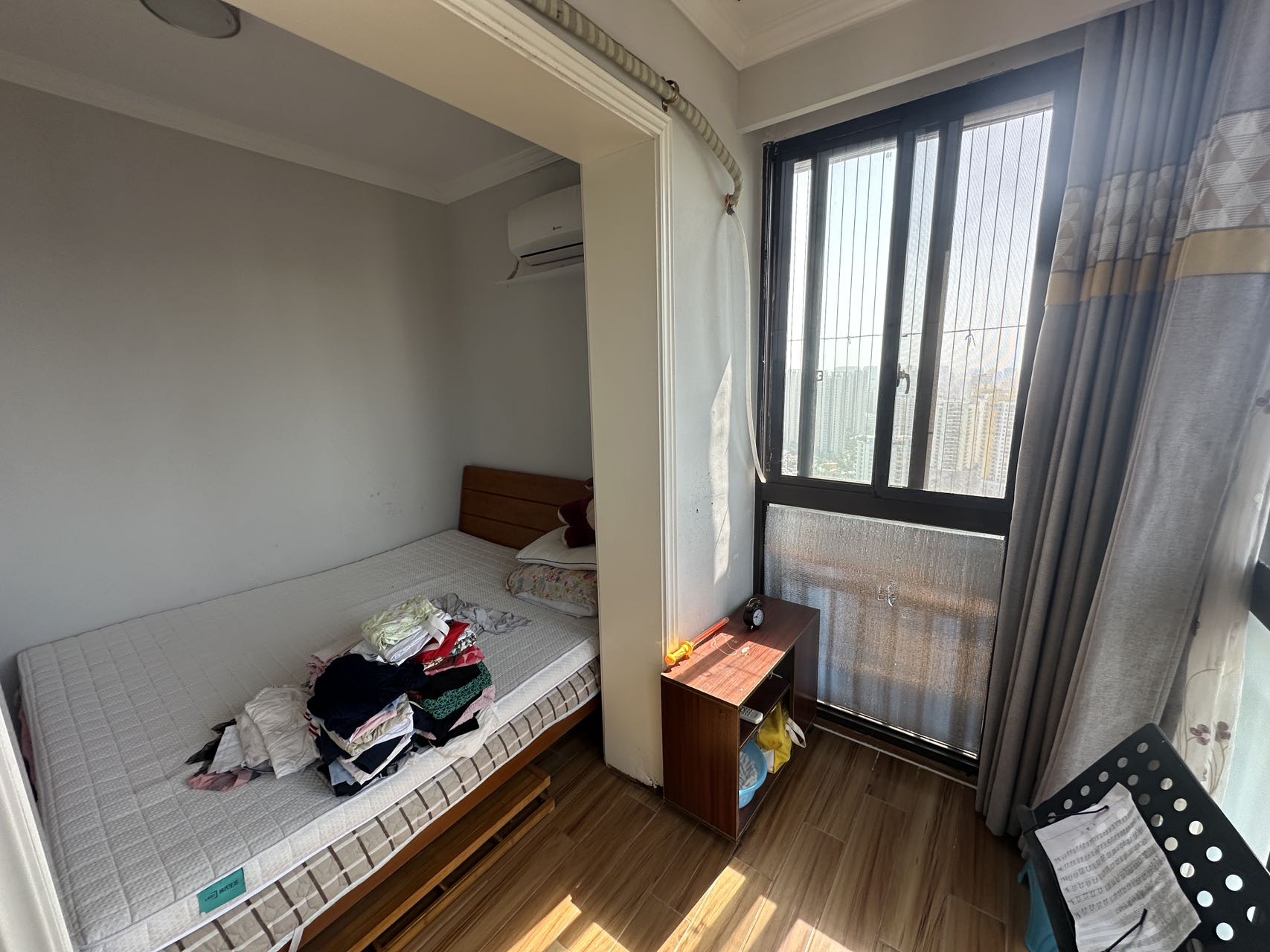 国贸城市花园  1室1厅1卫   105.00万室内图