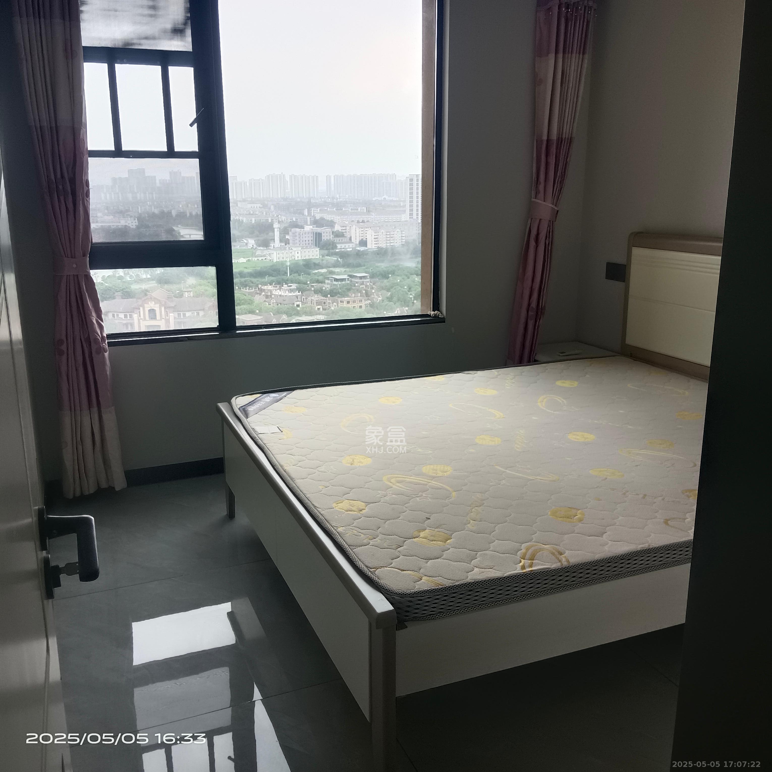 东合新苑  2室1厅1卫   2300.00元/月室内图