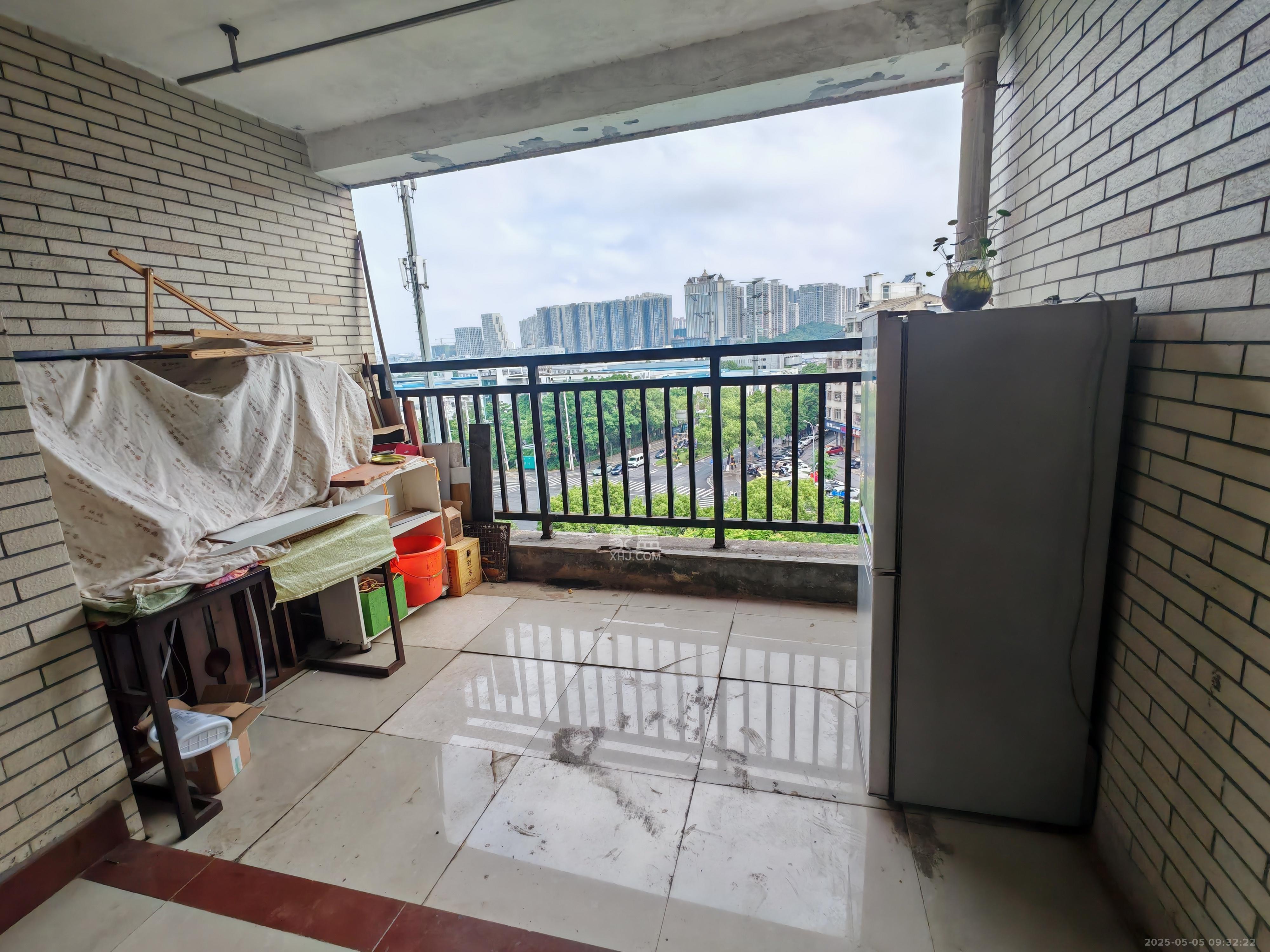 东业早安星城  3室2厅1卫   1800.00元/月室内图
