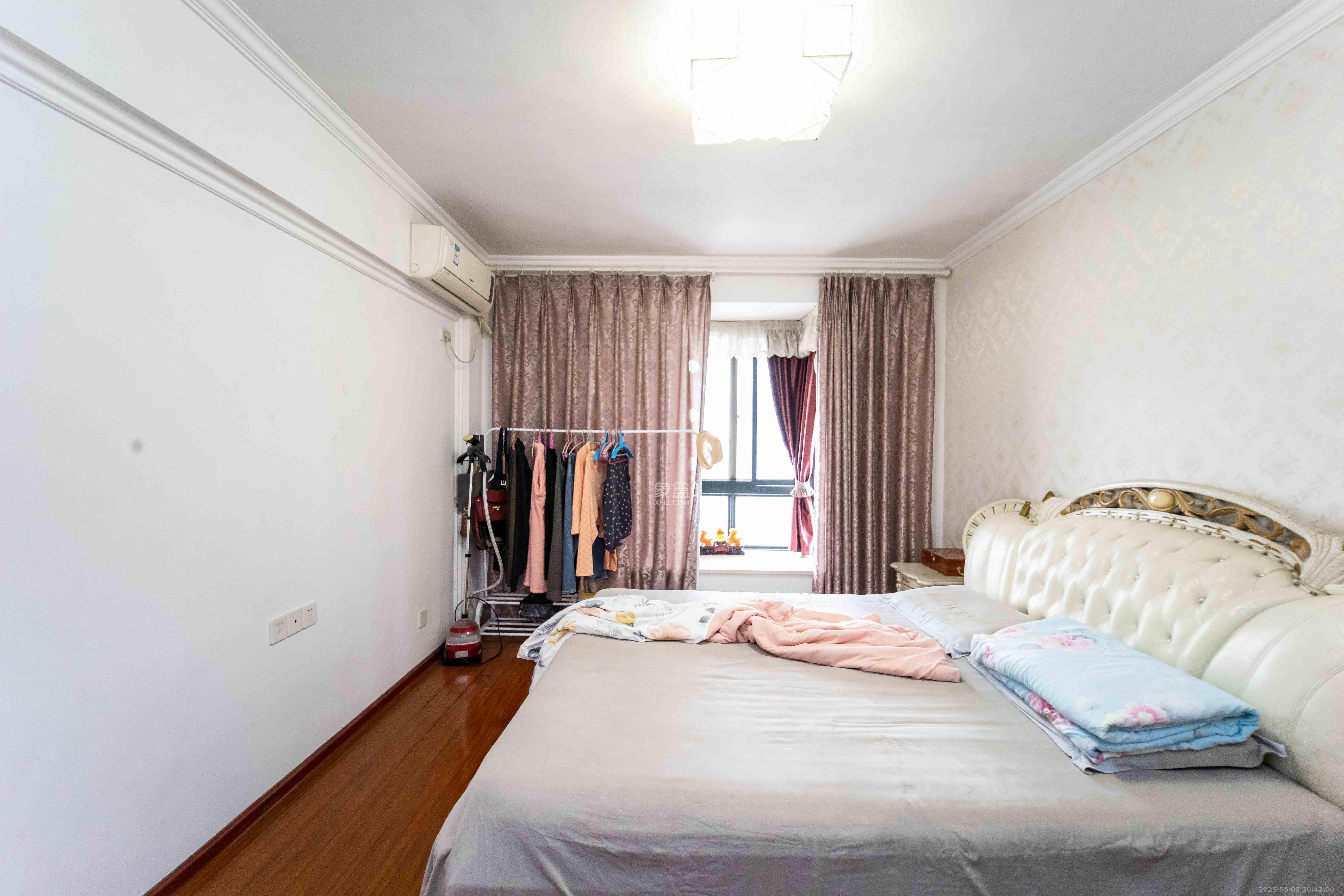 浏阳河畔家园 3室2厅2卫 99.0万 浏阳河畔家园 3室2厅2卫 99.0万卧室