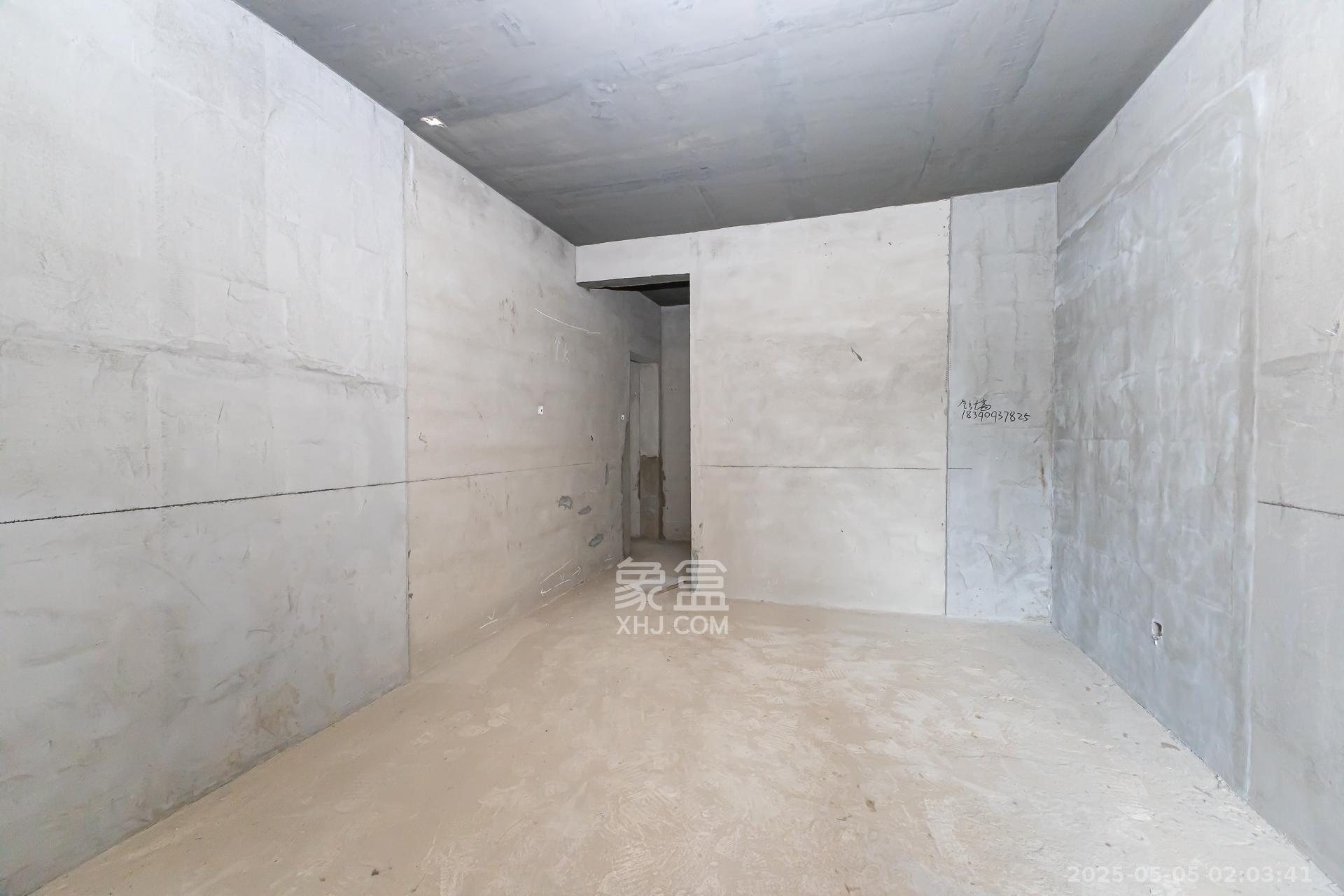 金湘苑(星澜之悦) 4室2厅2卫 85.0万 金湘苑(星澜之悦) 4室2厅2卫 85.0万卧室