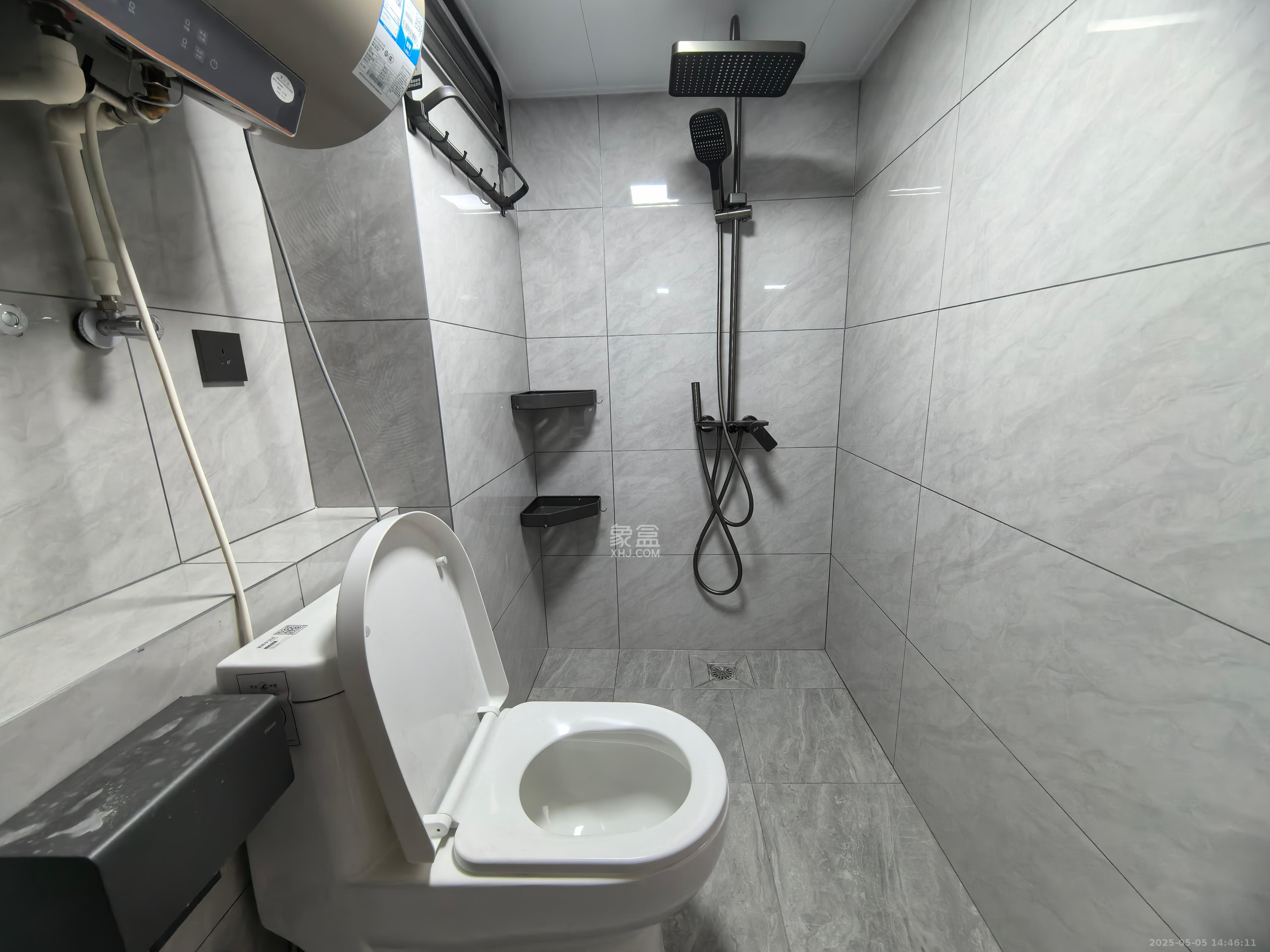 万科紫台  2室1厅1卫    2400.0元/月 万科紫台  2室1厅1卫    2400.0元/月室内图