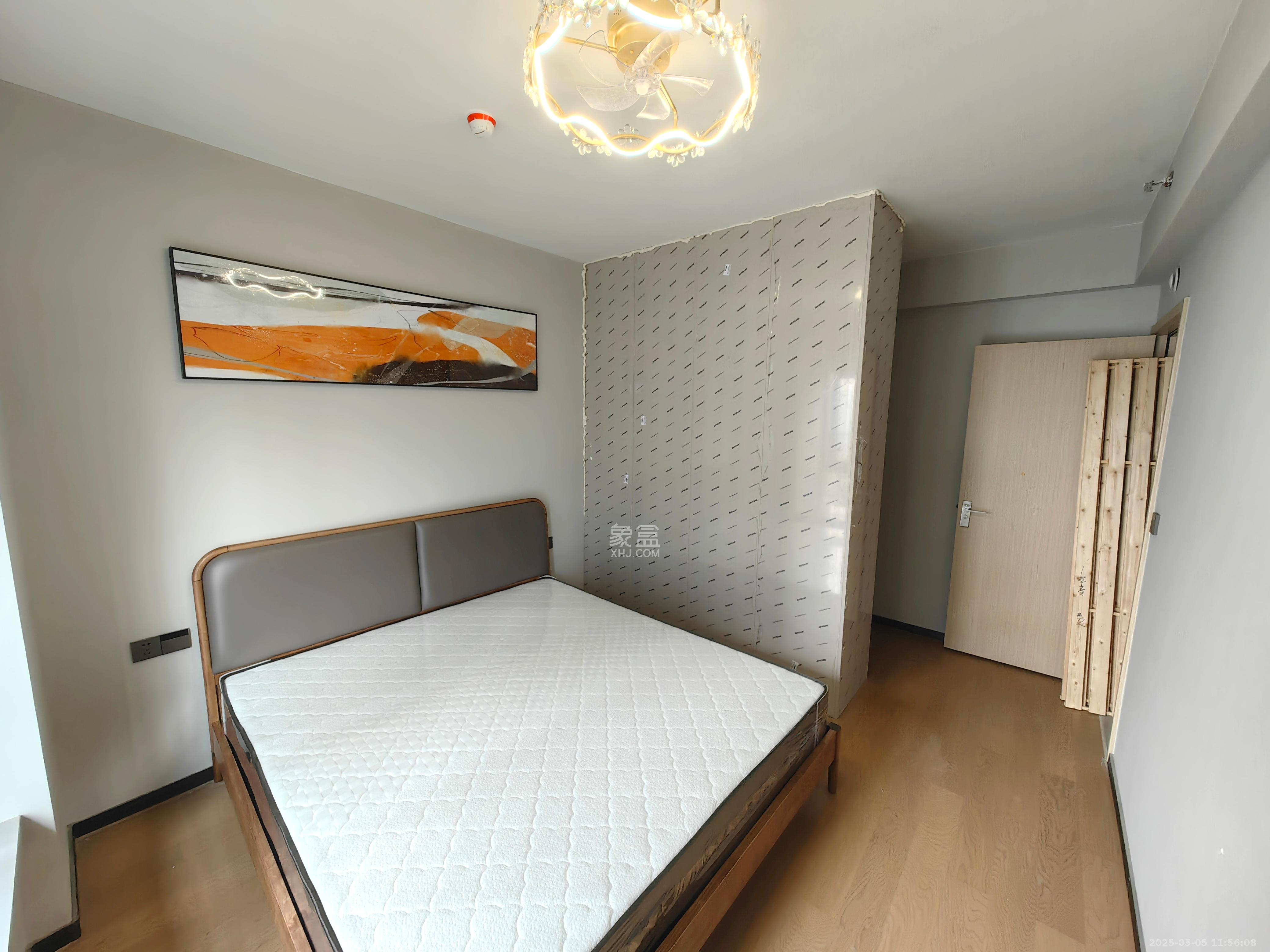 时代梅溪领峰  3室2厅2卫   3600.00元/月室内图