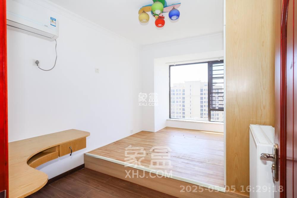 保利麓谷林语F区  3室2厅1卫   2680.00元/月室内图
