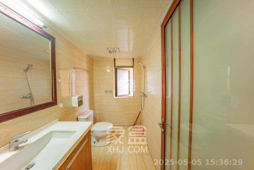 江山帝景哈佛  3室2厅2卫   2100.00元/月室内图