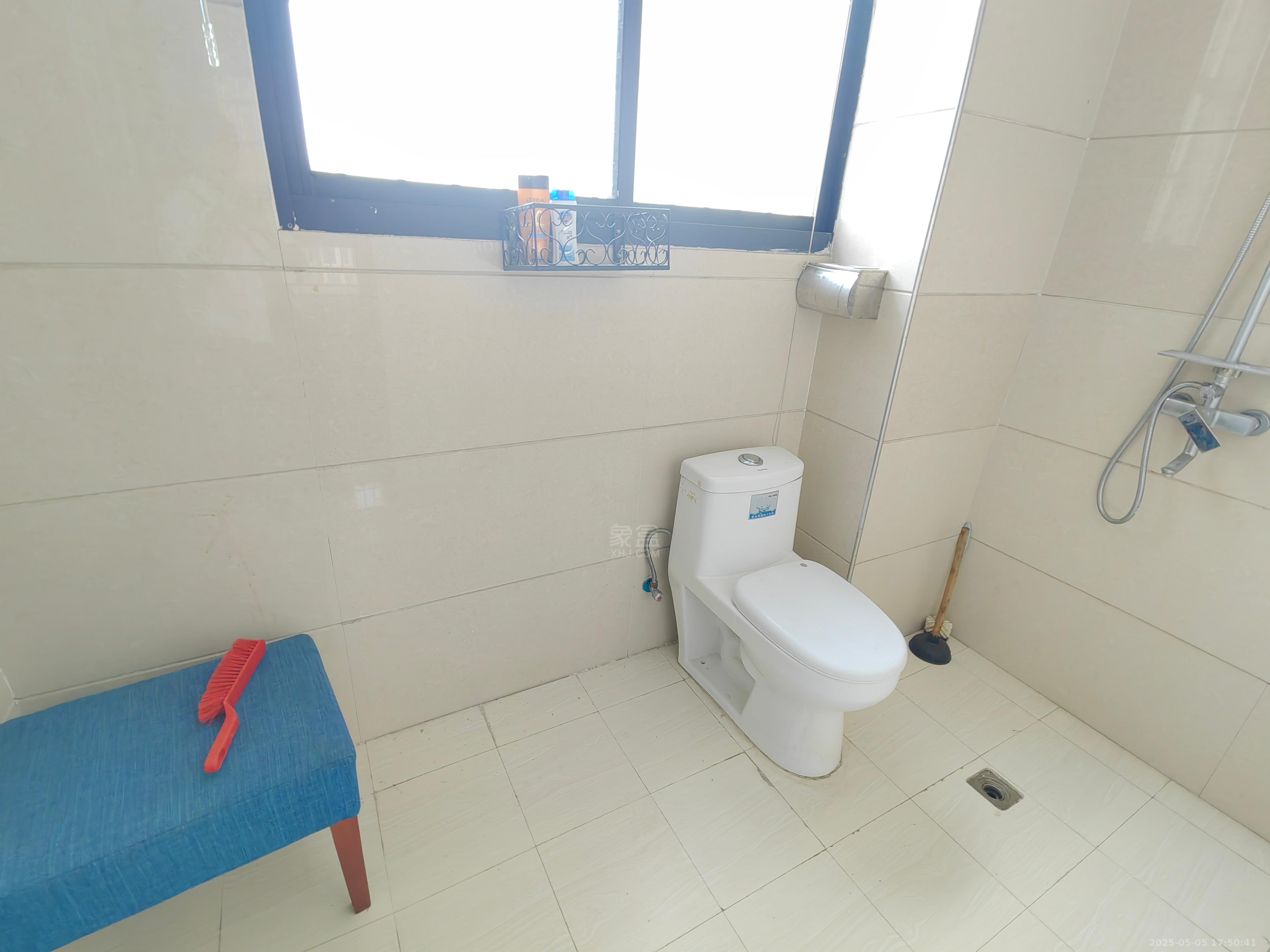 香博堡 3室2厅1卫 1200.0元/月 香博堡 3室2厅1卫 1200.0元/月室内图