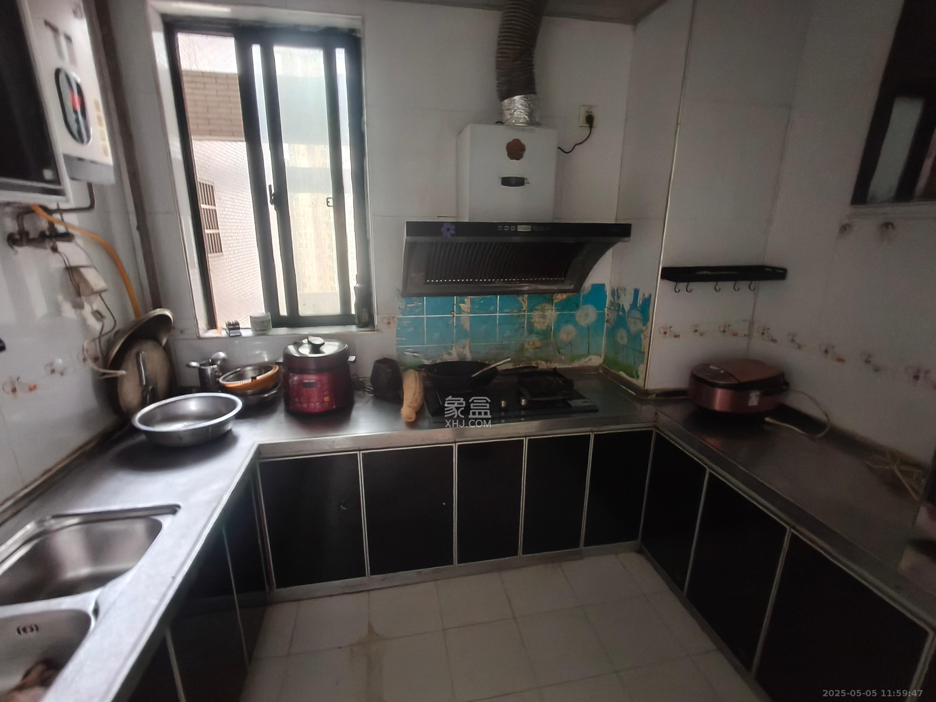 华天LOHO小镇  3室2厅2卫    1600.0元/月室内图