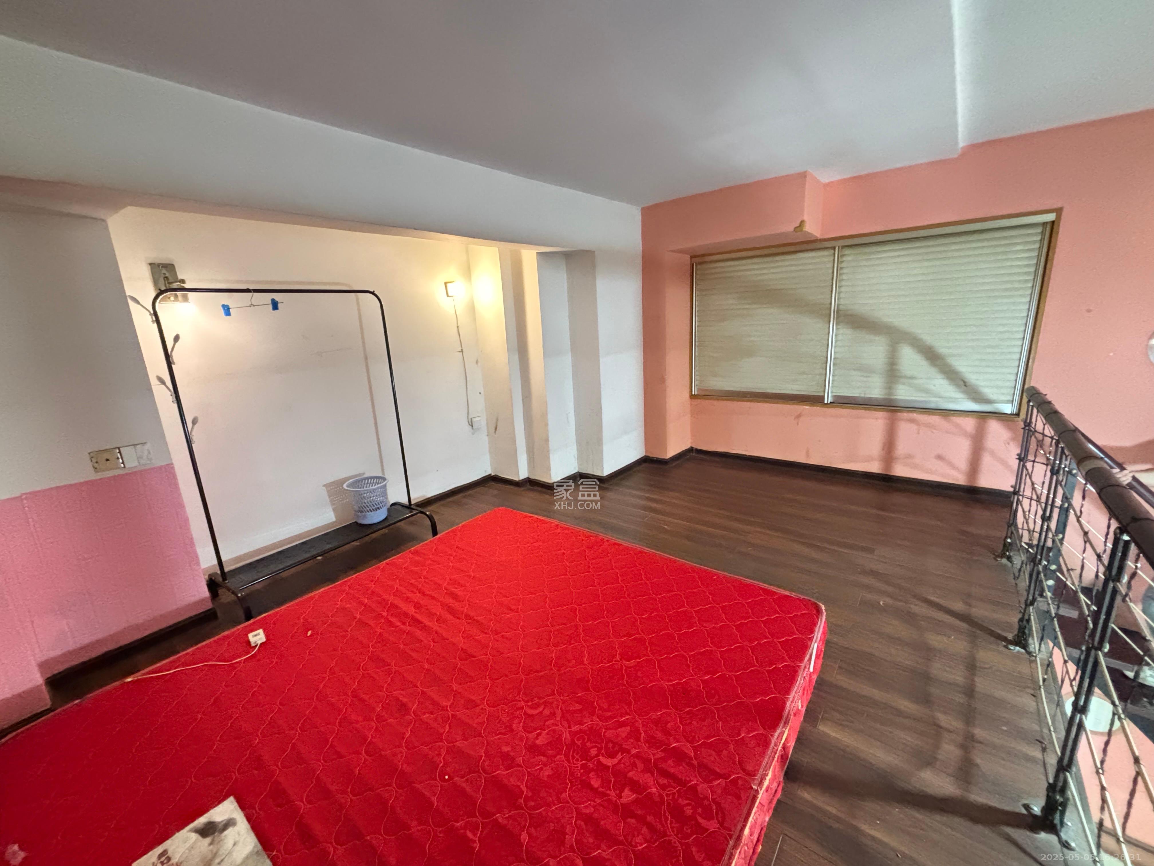 他城(天鸿时代公寓) 1室1厅1卫 1300.0元/月 他城(天鸿时代公寓) 1室1厅1卫 1300.0元/月室内图