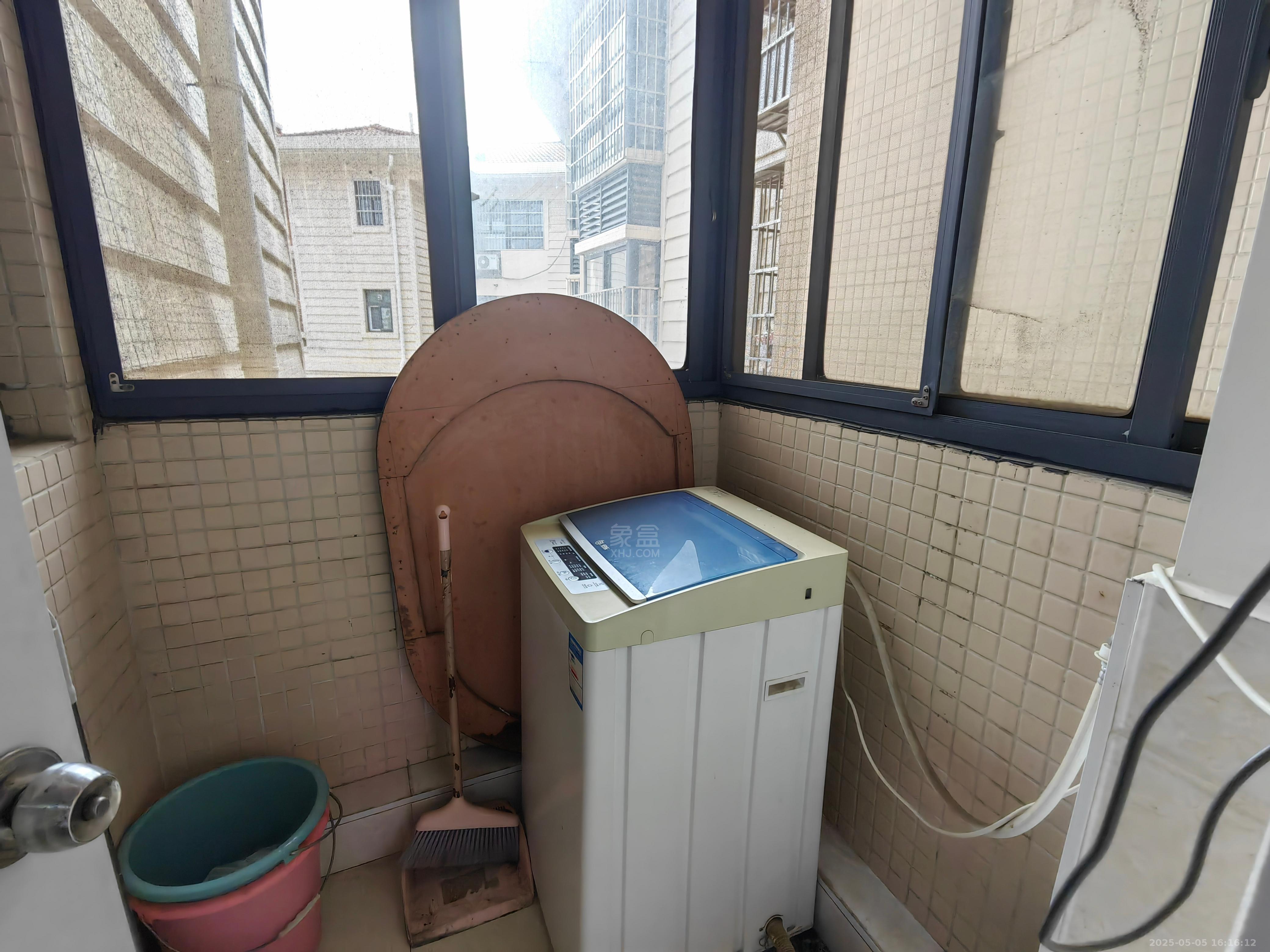 香博堡  3室2厅1卫   1200.00元/月室内图