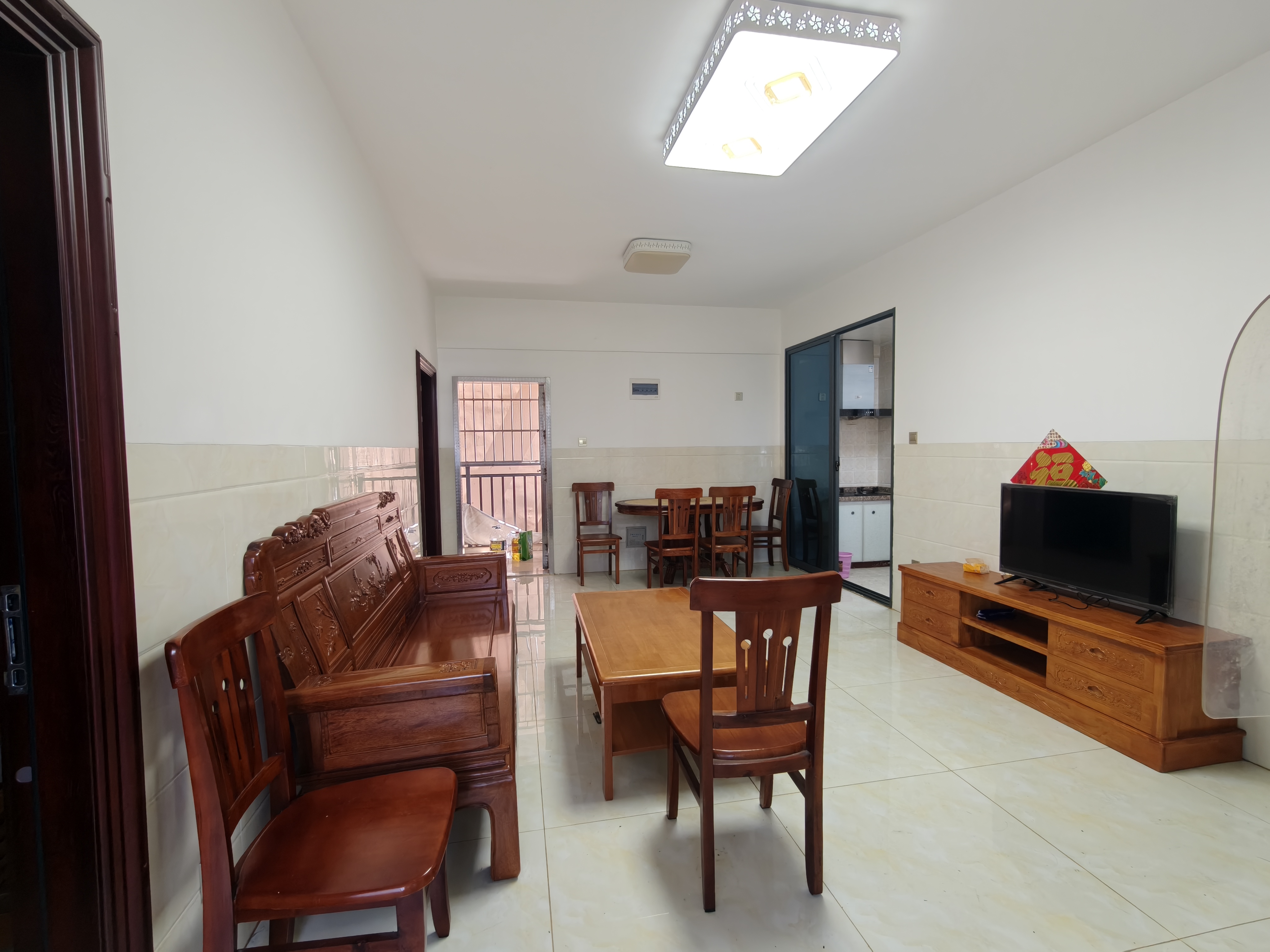 万花坊金城雅舍 3室2厅1卫 2000.0元/月 万花坊金城雅舍 3室2厅1卫 2000.0元/月室内图