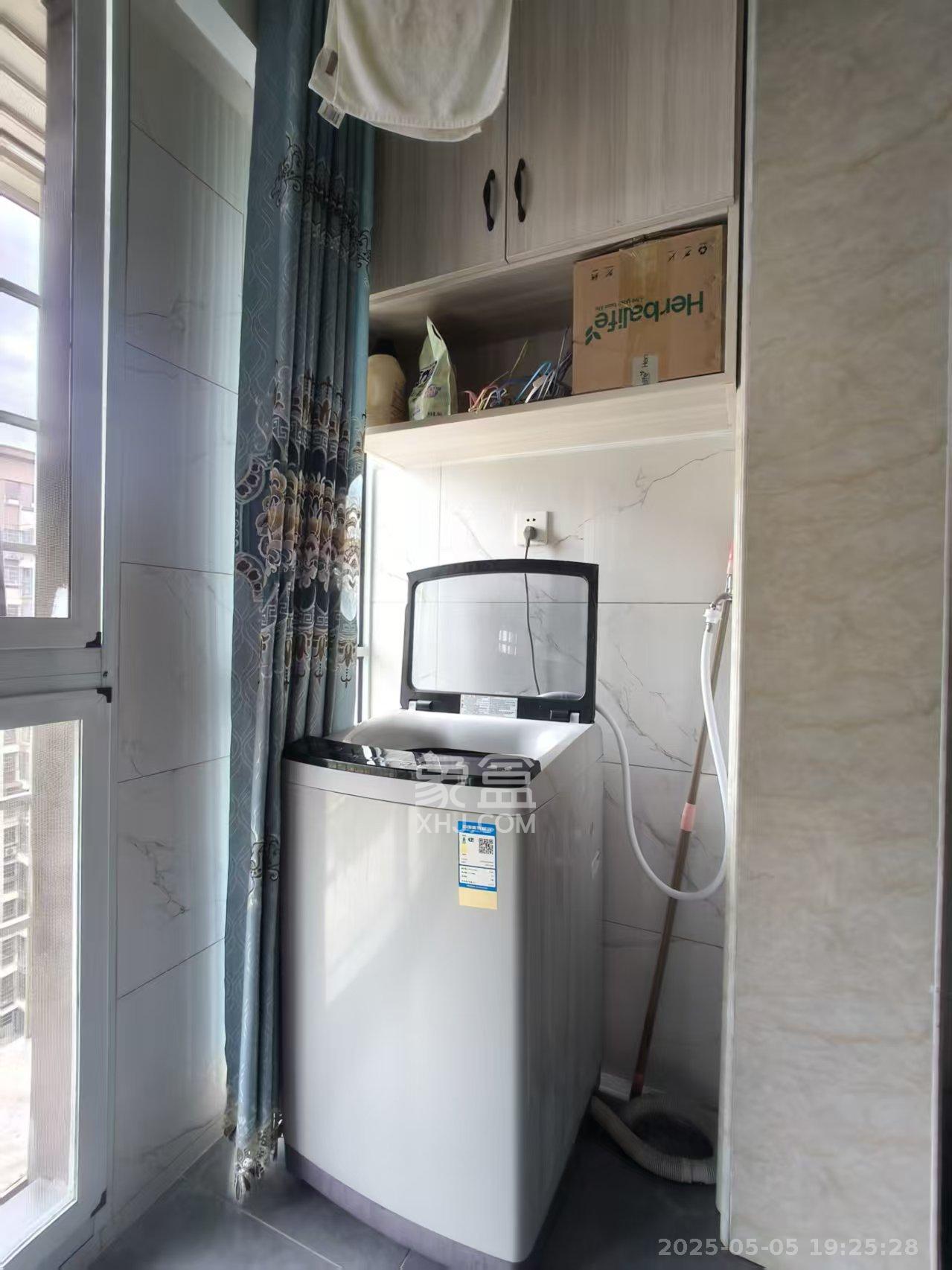 桥头家苑一期  2室1厅2卫   1700.00元/月室内图