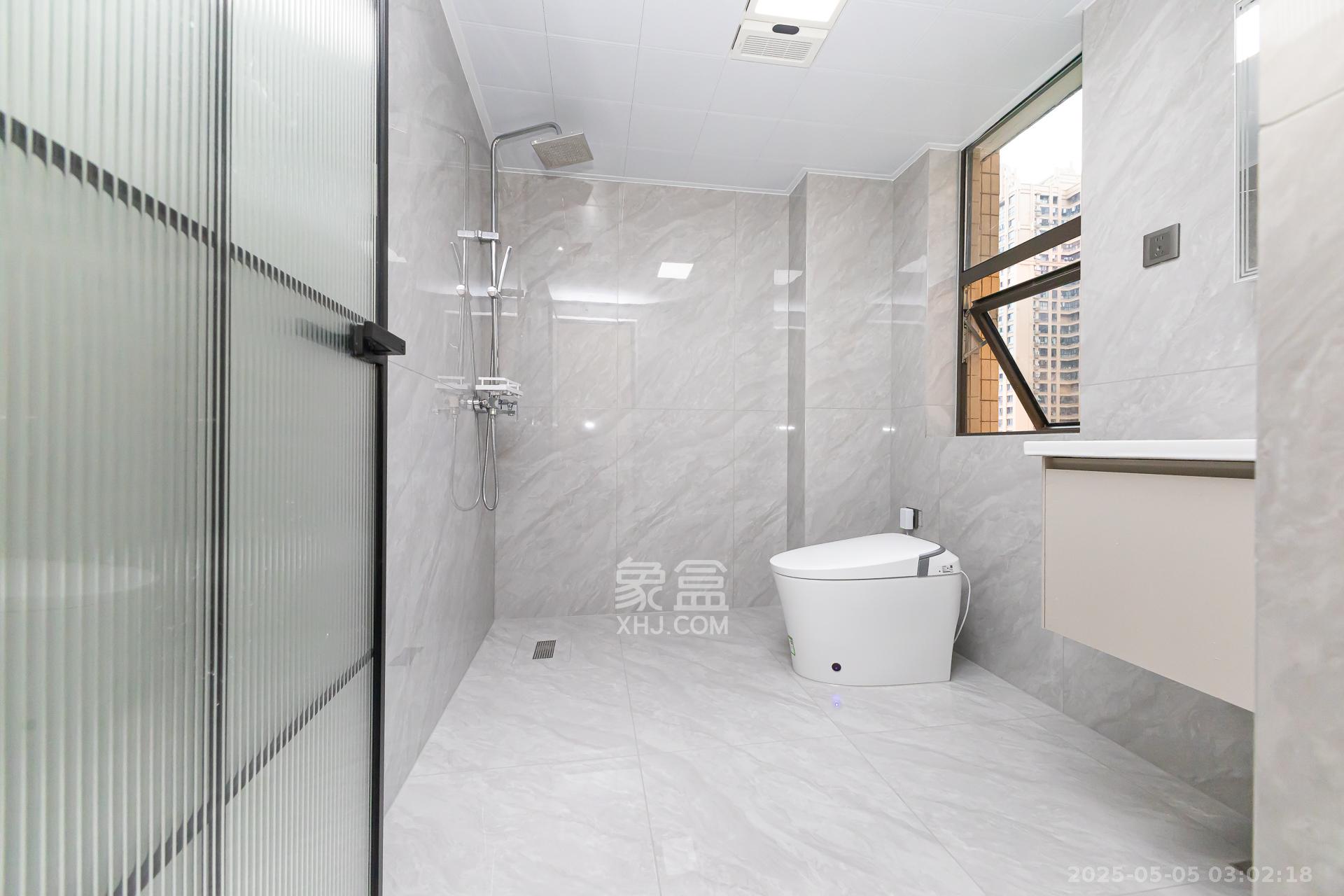 润和又一城 4室2厅2卫 129.8万 润和又一城 4室2厅2卫 129.8万卫生间