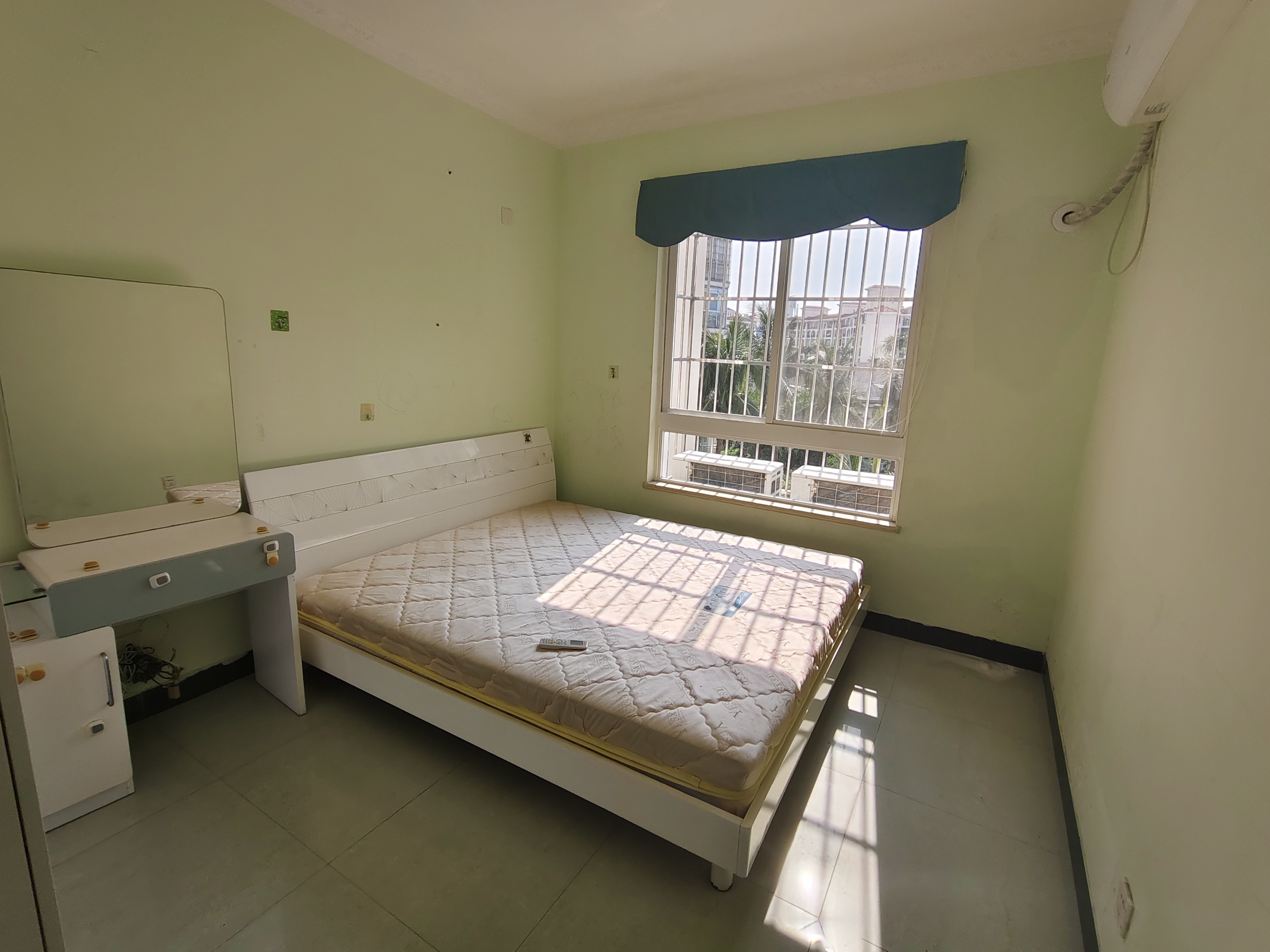 四季华庭1期 4室2厅2卫 3200.0元/月 四季华庭1期 4室2厅2卫 3200.0元/月室内图