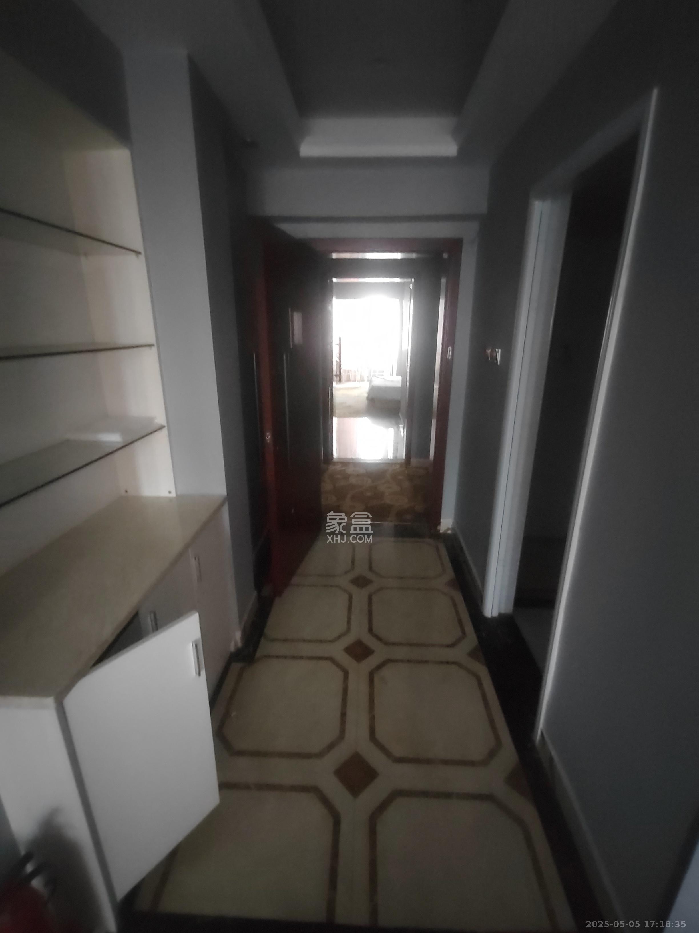 喜盈门范城 1室0厅0卫 17500.0元/月 喜盈门范城 1室0厅0卫 17500.0元/月室内图