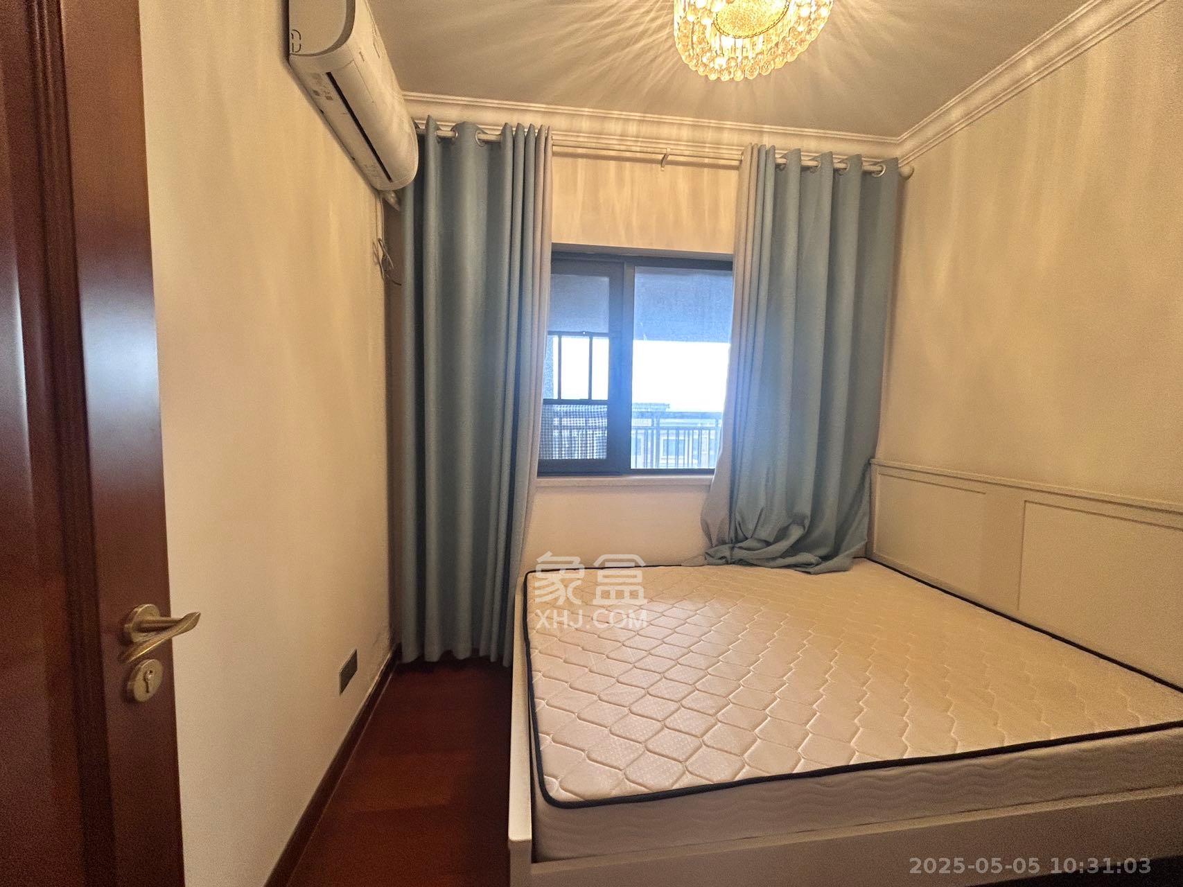 恒大文化旅游城C区 3室2厅2卫 2400.0元/月 恒大文化旅游城C区 3室2厅2卫 2400.0元/月室内图