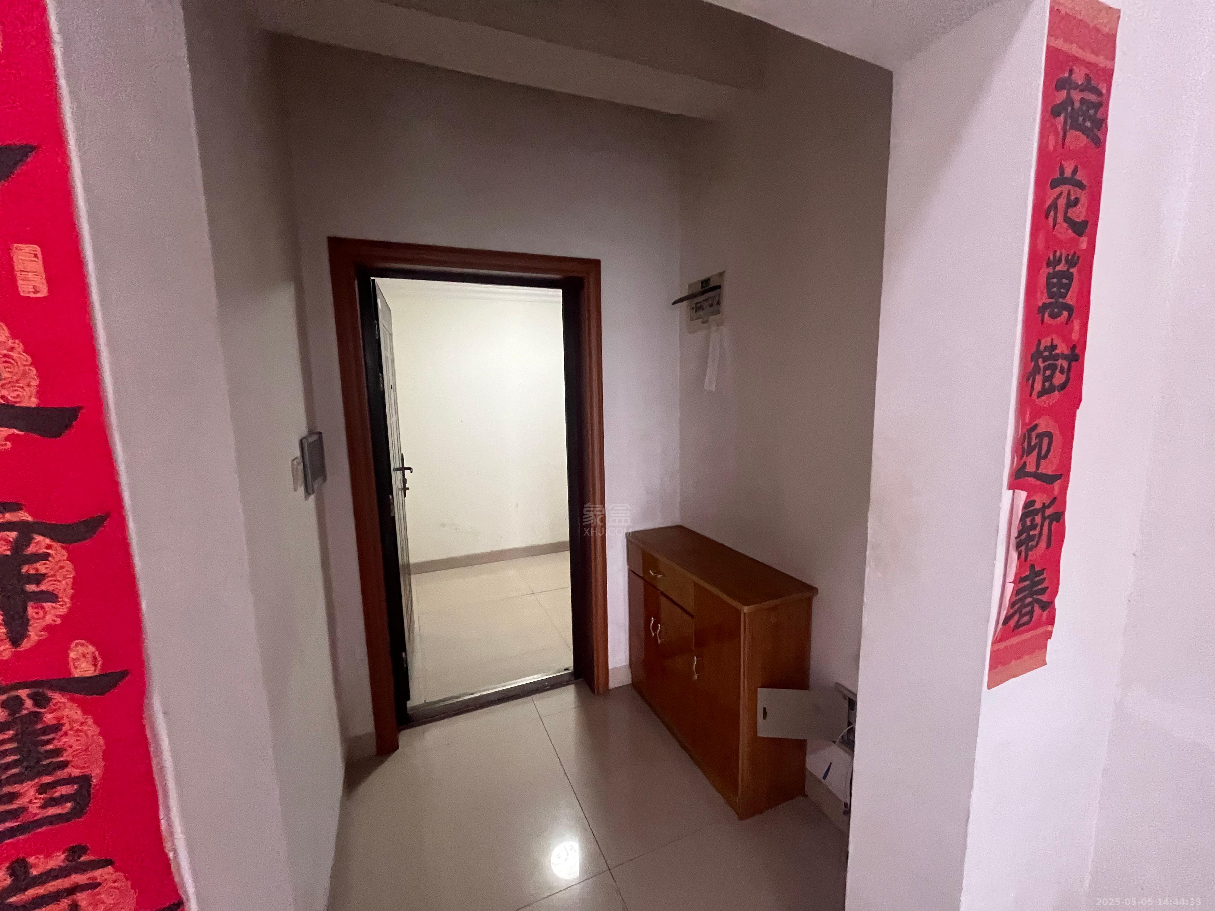 流金岁月-华晨国际  2室1厅1卫   1600.00元/月室内图