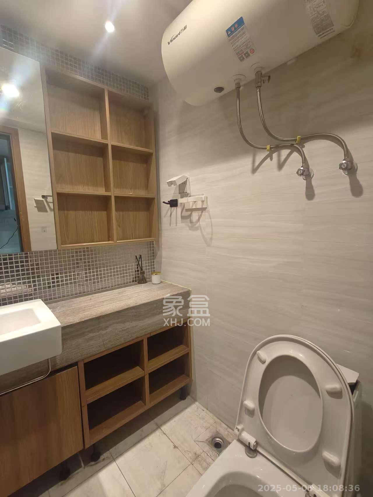 恒大翡翠华庭  1室1厅1卫   1700.00元/月室内图