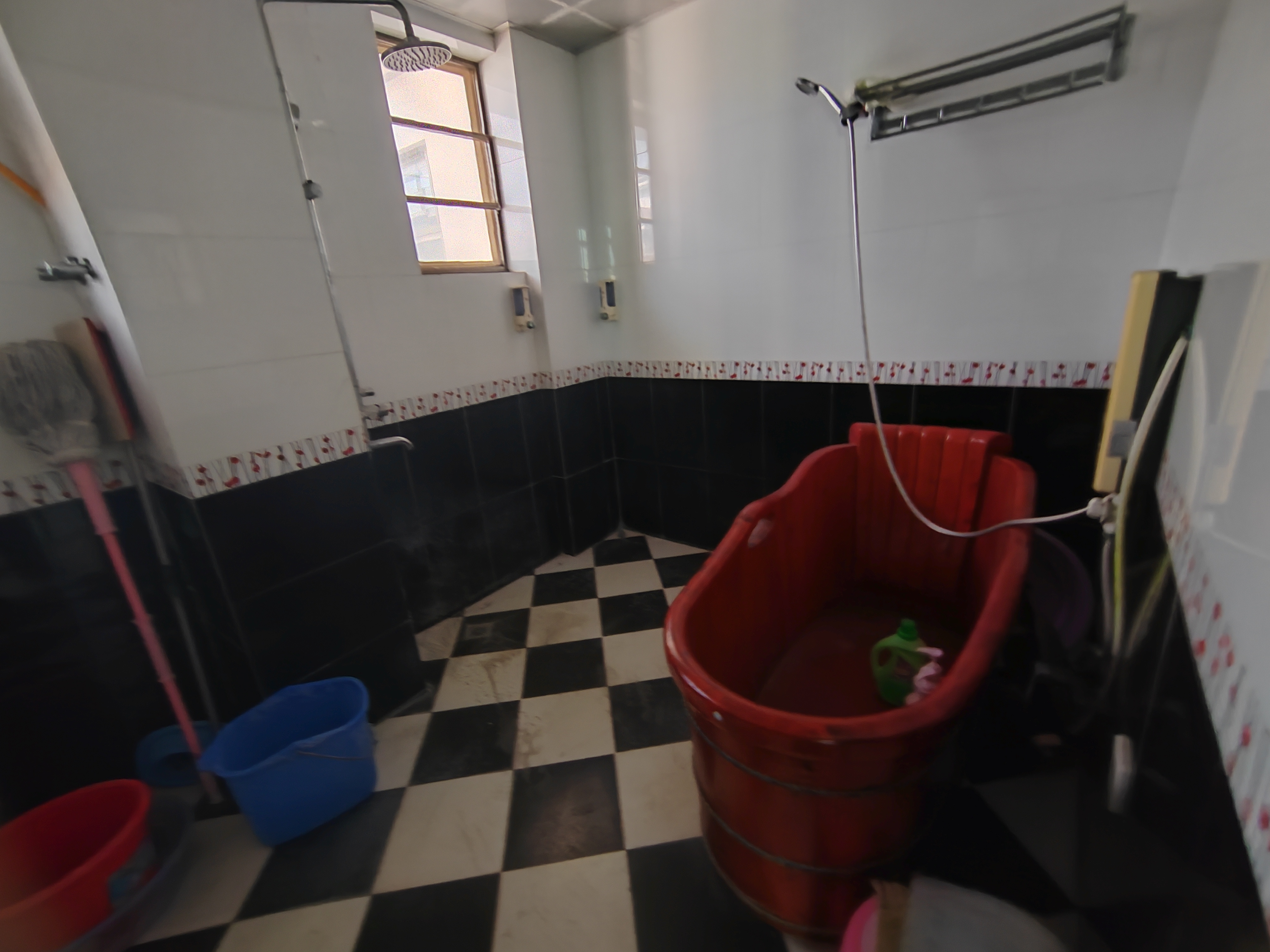 南海绿洲 3室2厅2卫 4500.0元/月 南海绿洲 3室2厅2卫 4500.0元/月室内图