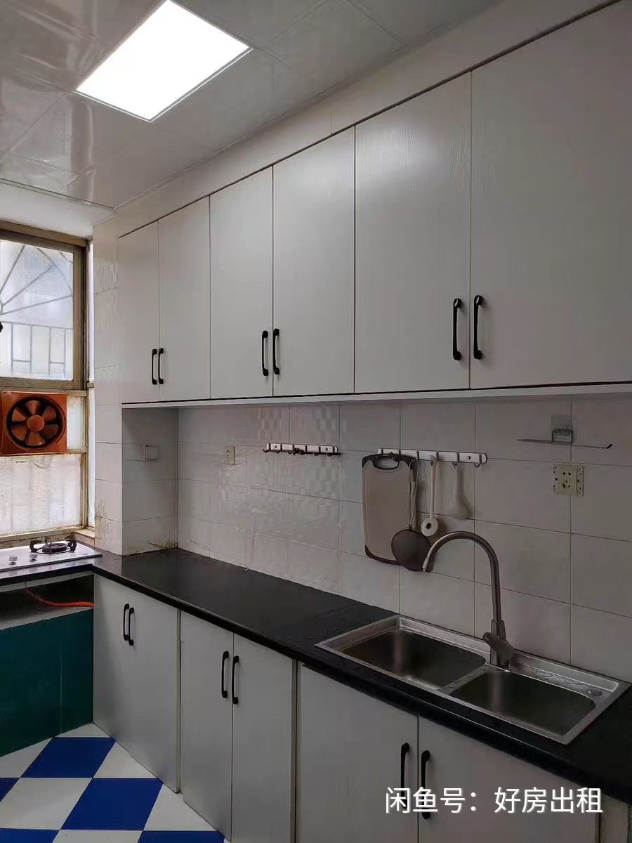 政府统建房  3室2厅1卫    1100.0元/月 政府统建房  3室2厅1卫    1100.0元/月室内图