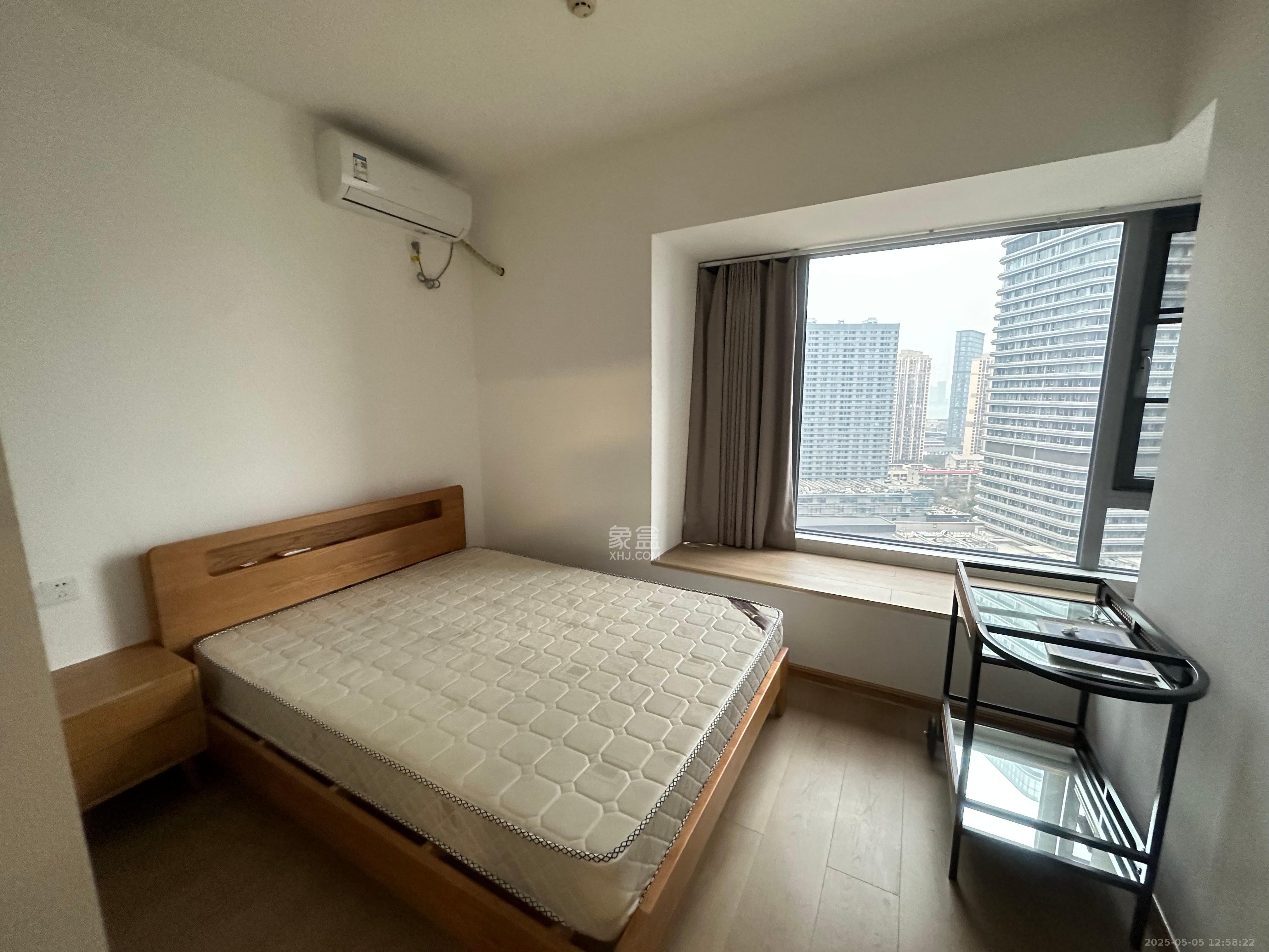 保利天禧D区  4室2厅2卫   5600.00元/月室内图
