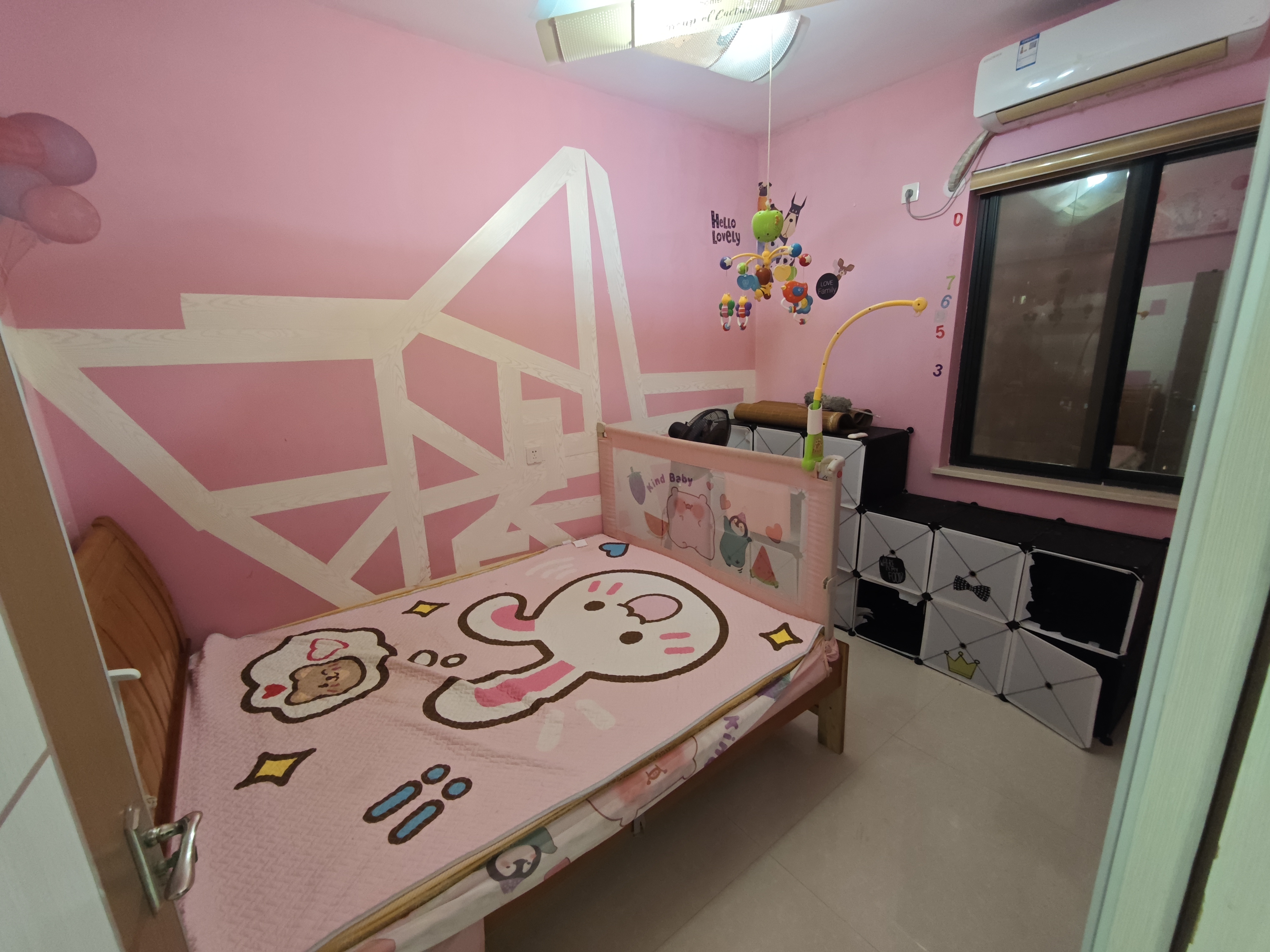 滨江帝景一期  2室2厅1卫   2400.00元/月室内图