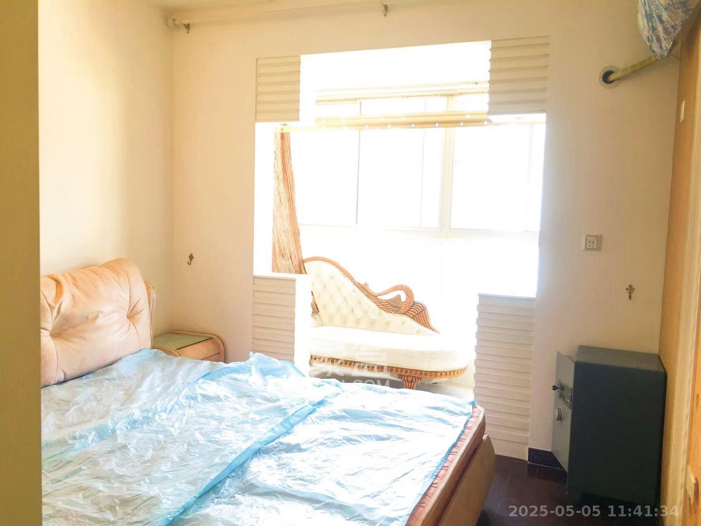 东方新世界 2室2厅1卫 2000.0元/月 东方新世界 2室2厅1卫 2000.0元/月室内图