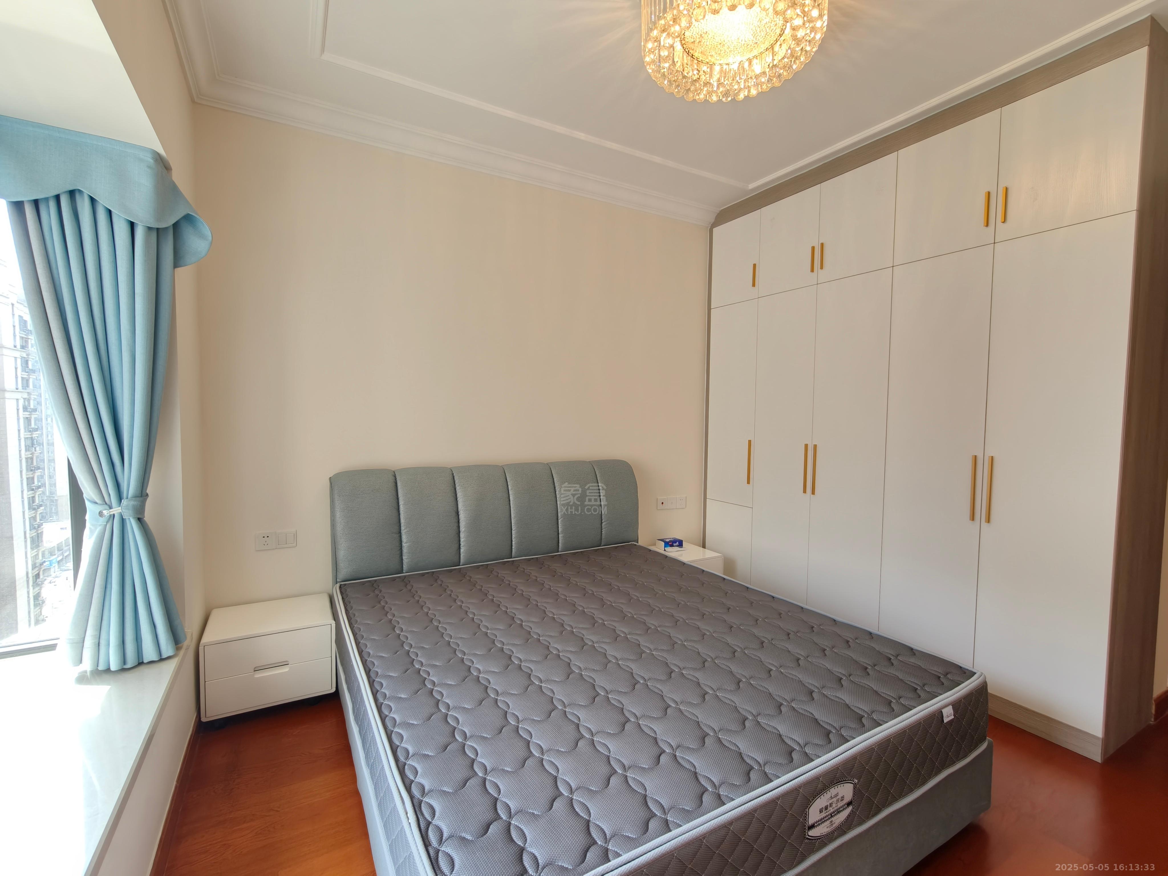 恒大华府 3室2厅2卫 2500.0元/月 恒大华府 3室2厅2卫 2500.0元/月室内图