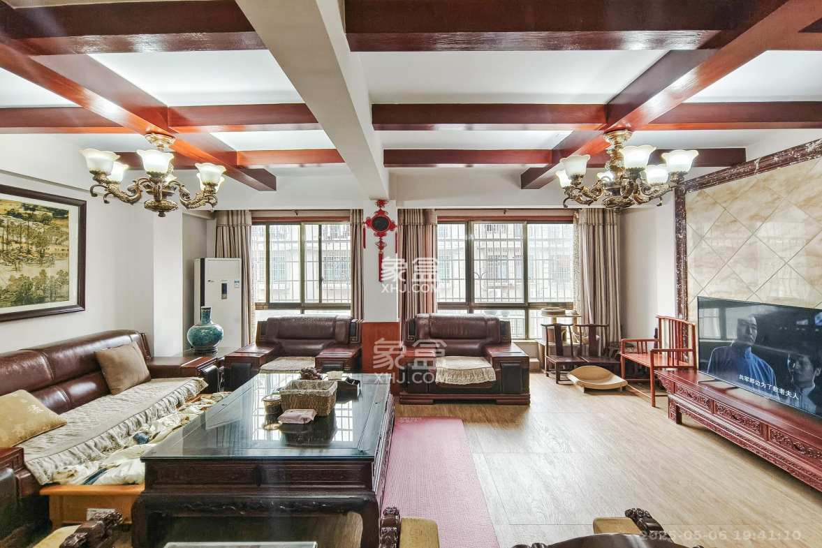 龙塘安置区(龙塘小区)  10室8厅7卫    375.0万 龙塘安置区(龙塘小区)  10室8厅7卫    375.0万客厅