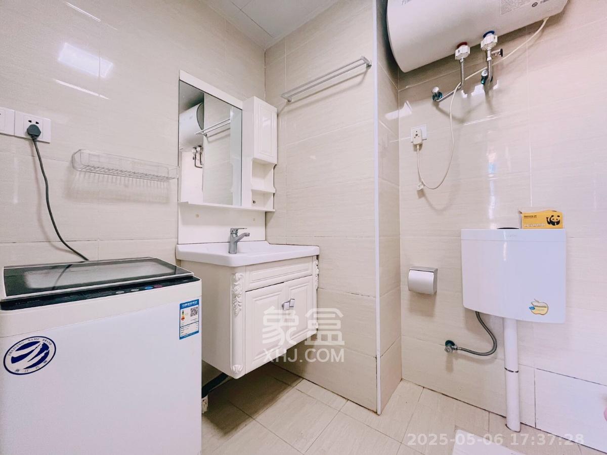 乐尚城 1室1厅1卫 1250.0元/月 乐尚城 1室1厅1卫 1250.0元/月室内图