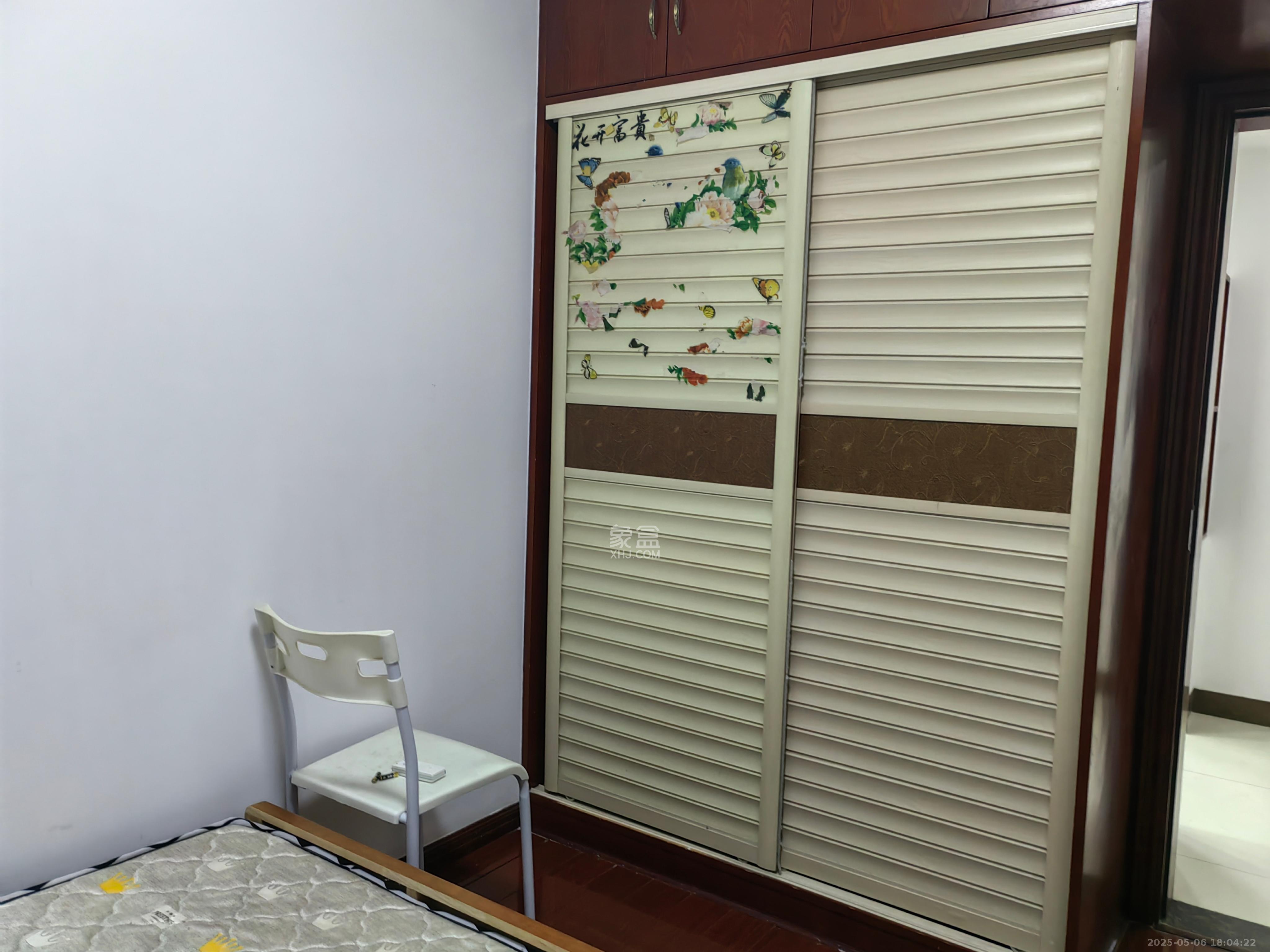 东玺门  3室1厅1卫   2800.00元/月室内图