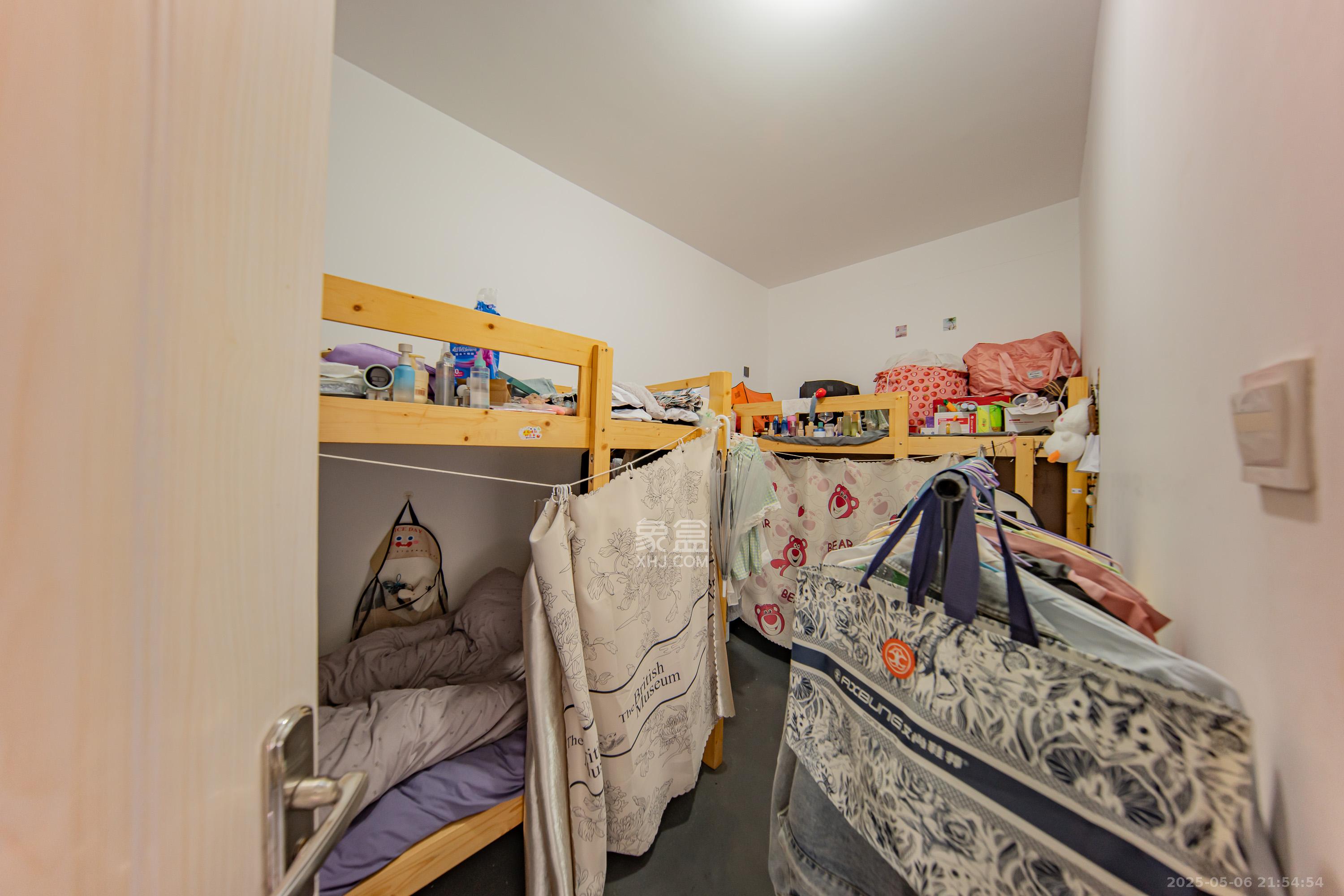 中国铁建洋湖苑  3室2厅2卫    122.0万 中国铁建洋湖苑  3室2厅2卫    122.0万卧室