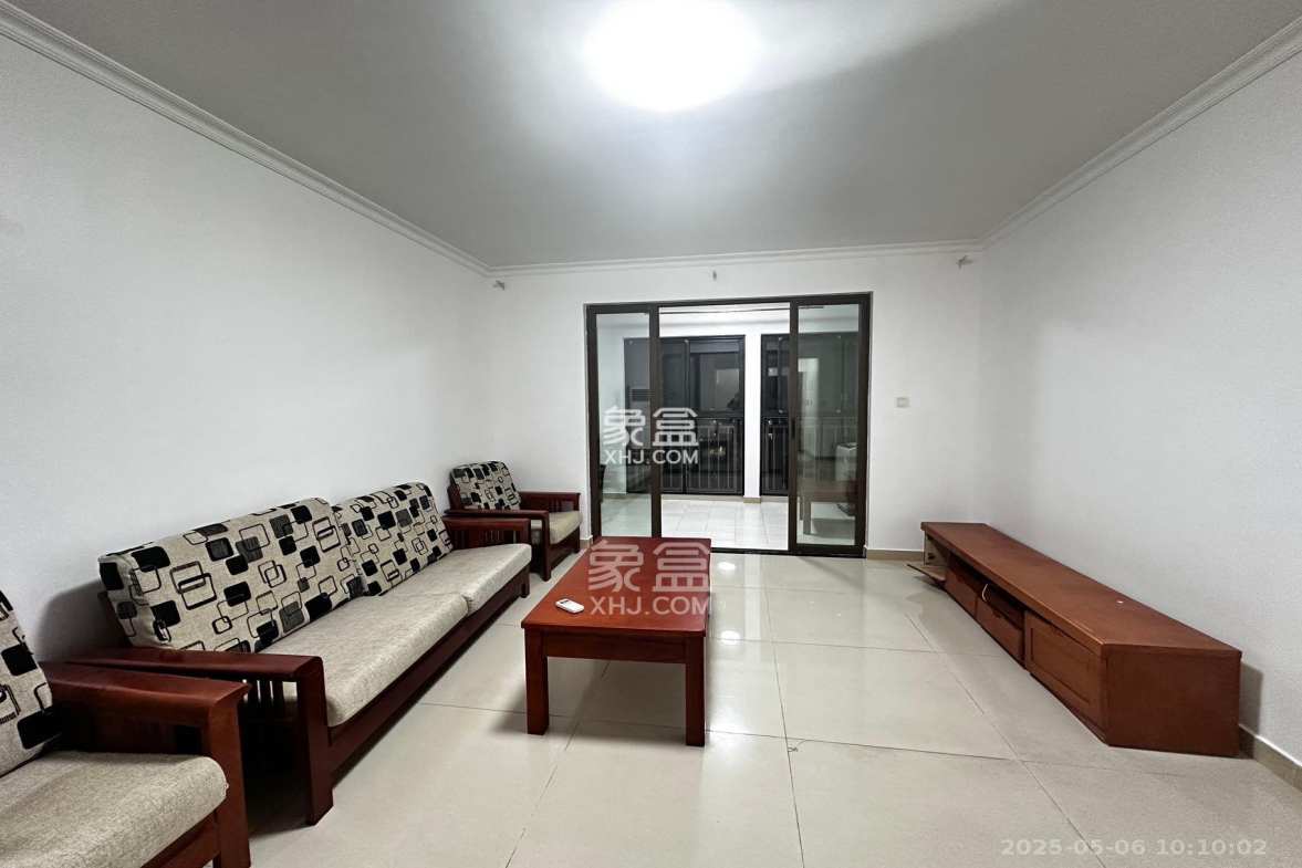 第六都(陆都小区) 3室2厅1卫 3300.0元/月 第六都(陆都小区) 3室2厅1卫 3300.0元/月室内图